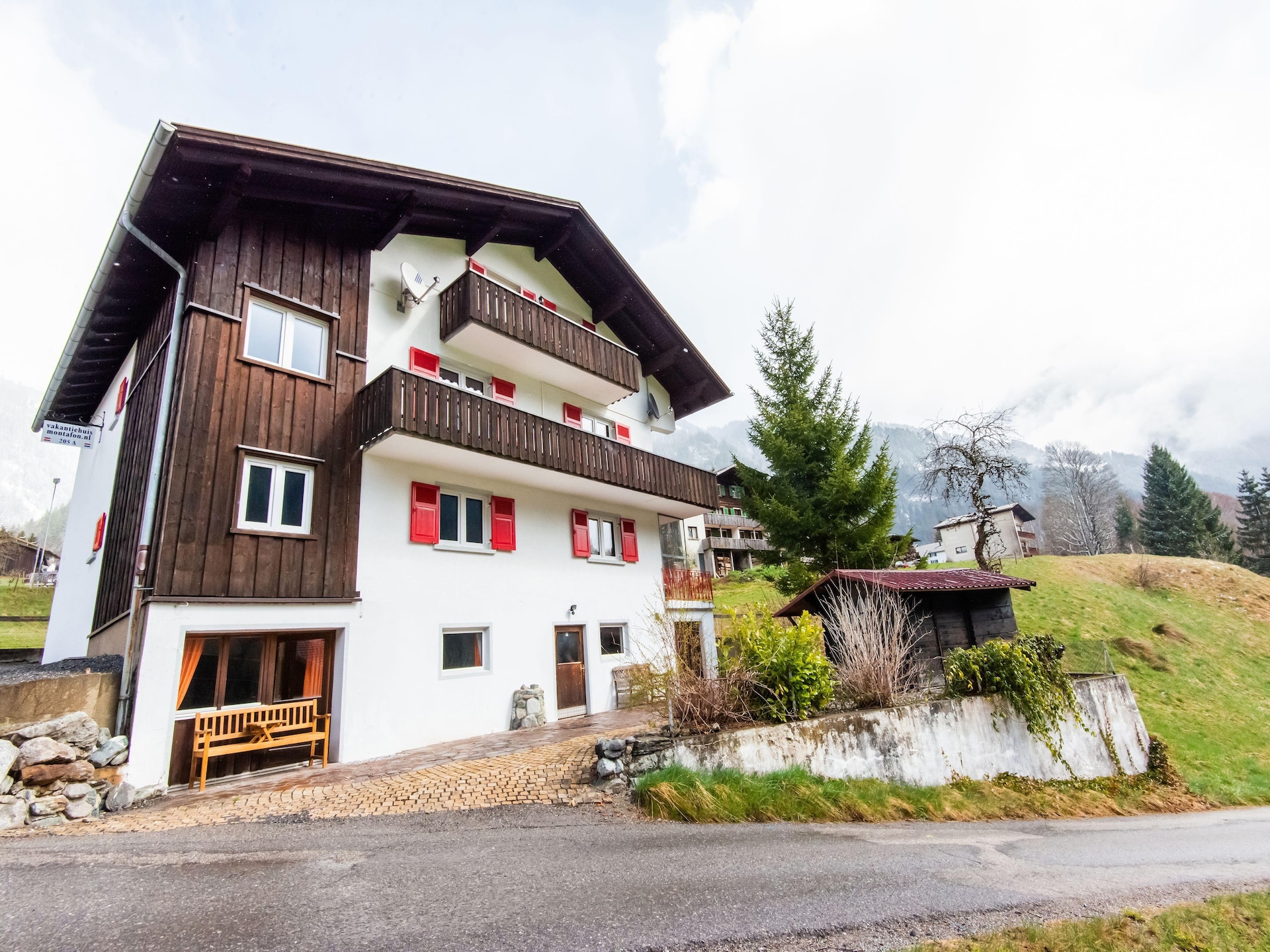 Centraal gelegen vakantiehuis in Sankt Gallenkirch voor 25 personen - foto 1