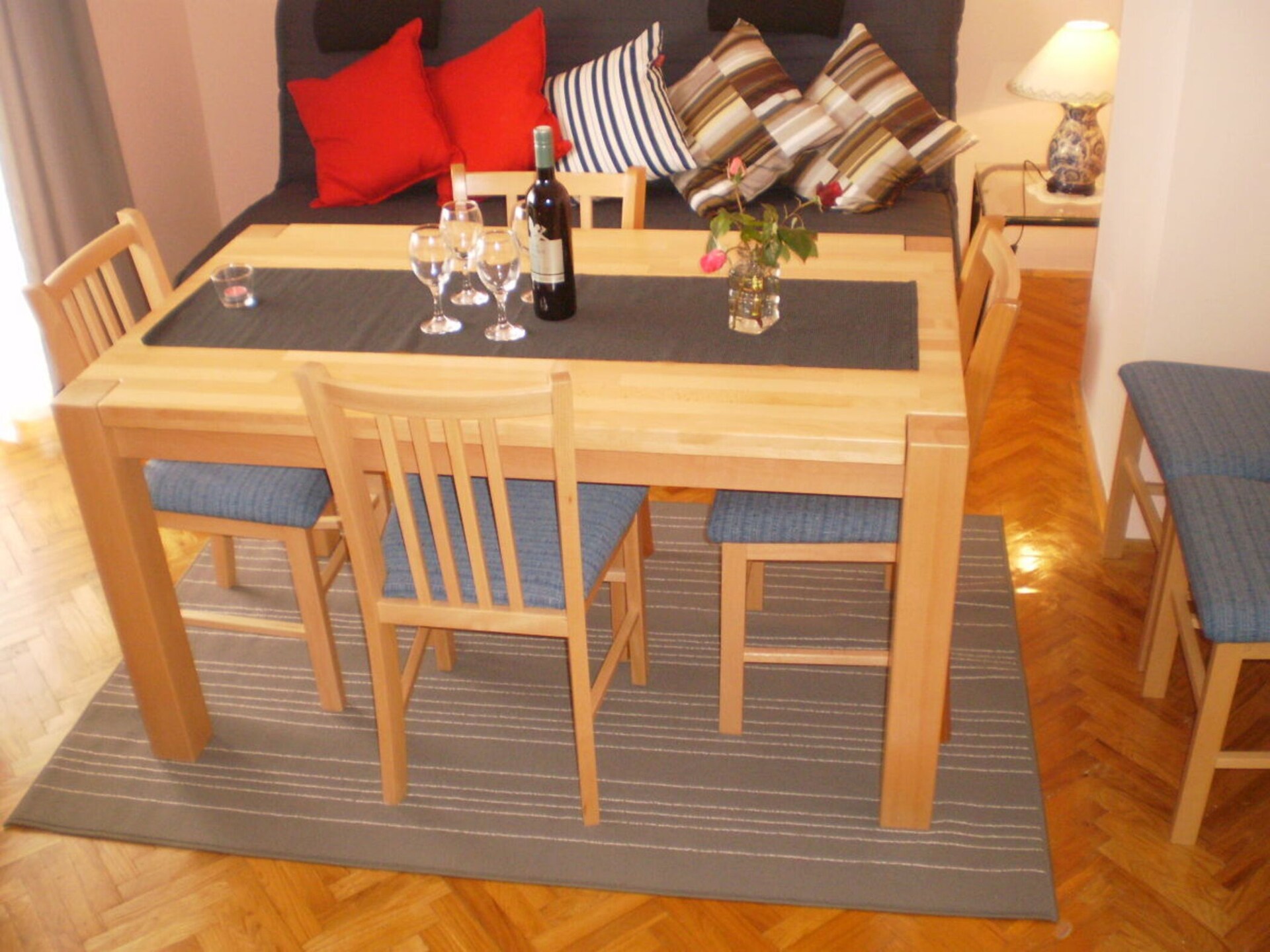 Modern appartement nabij Poreč met zeezicht en terras - foto 9