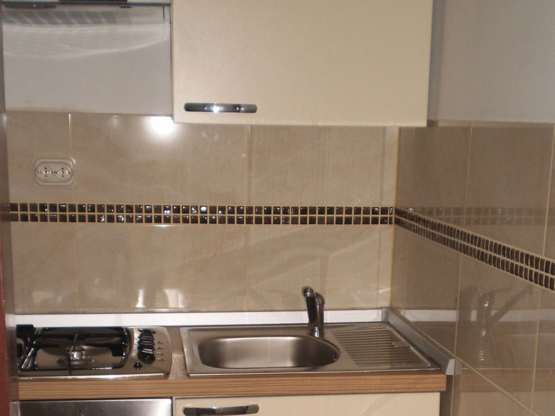 Modern appartement nabij Poreč met zeezicht en terras - foto 11