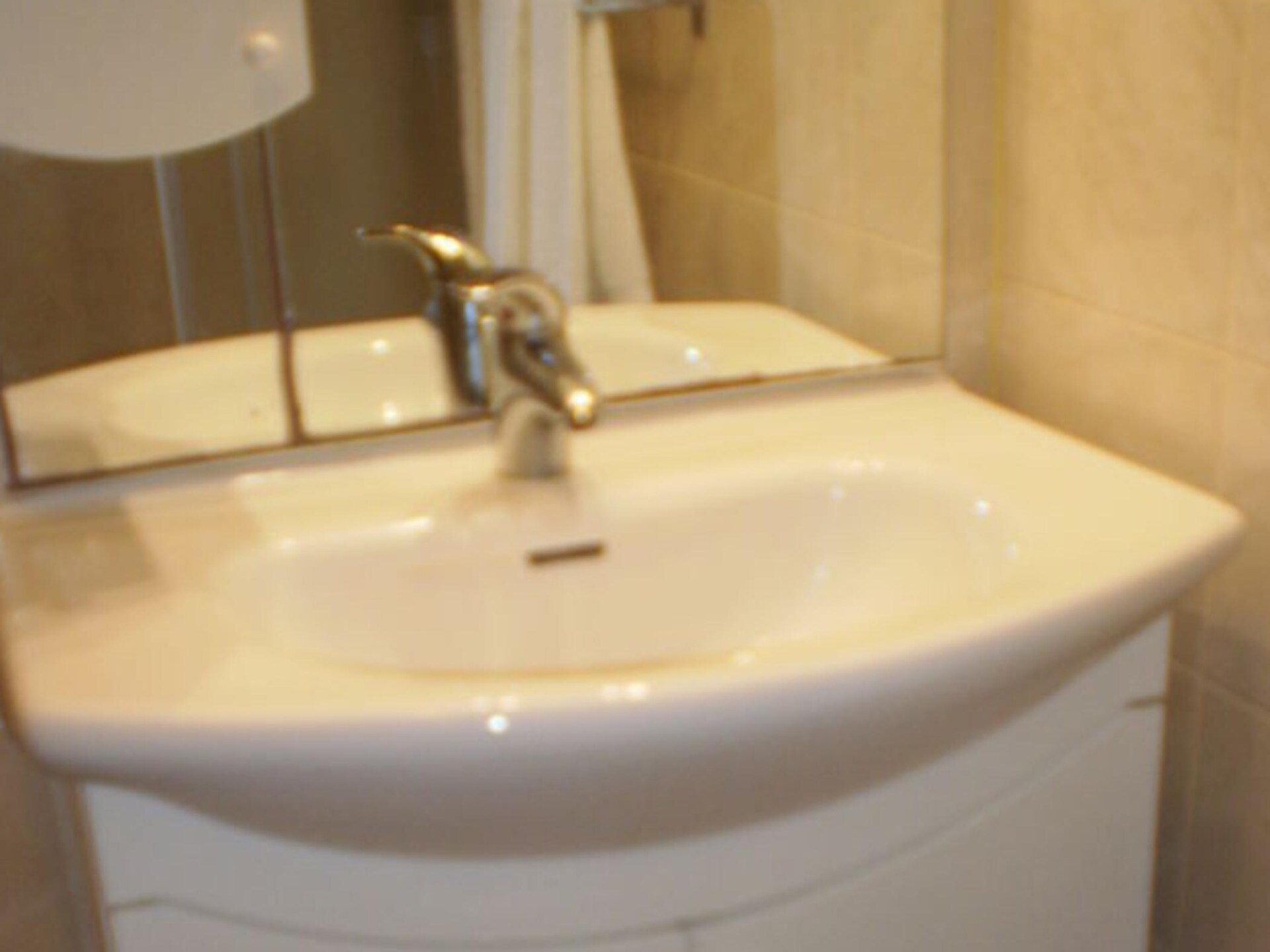 Modern appartement nabij Poreč met zeezicht en terras - foto 15