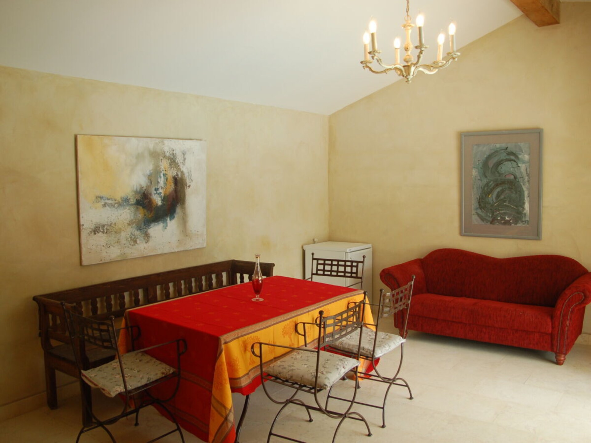 Sfeervol vakantiehuis in Cavaillon met zwembad en tuin - foto 15