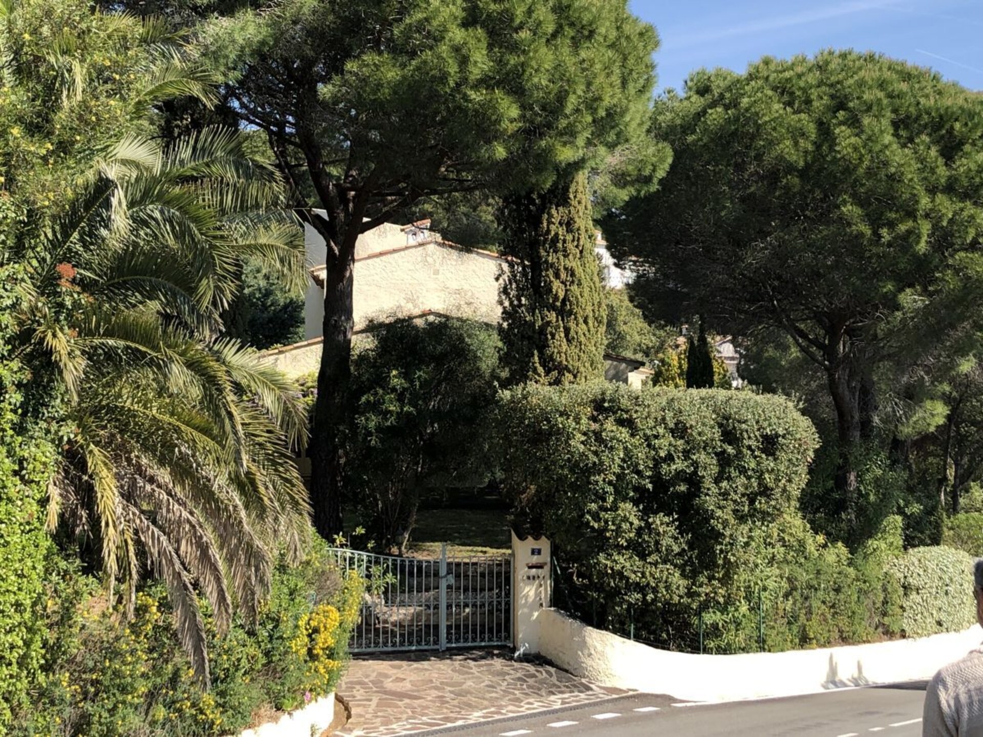 Ruime villa met privézwembad en zeezicht in Sainte-Maxime, 3 km van het strand - foto 30