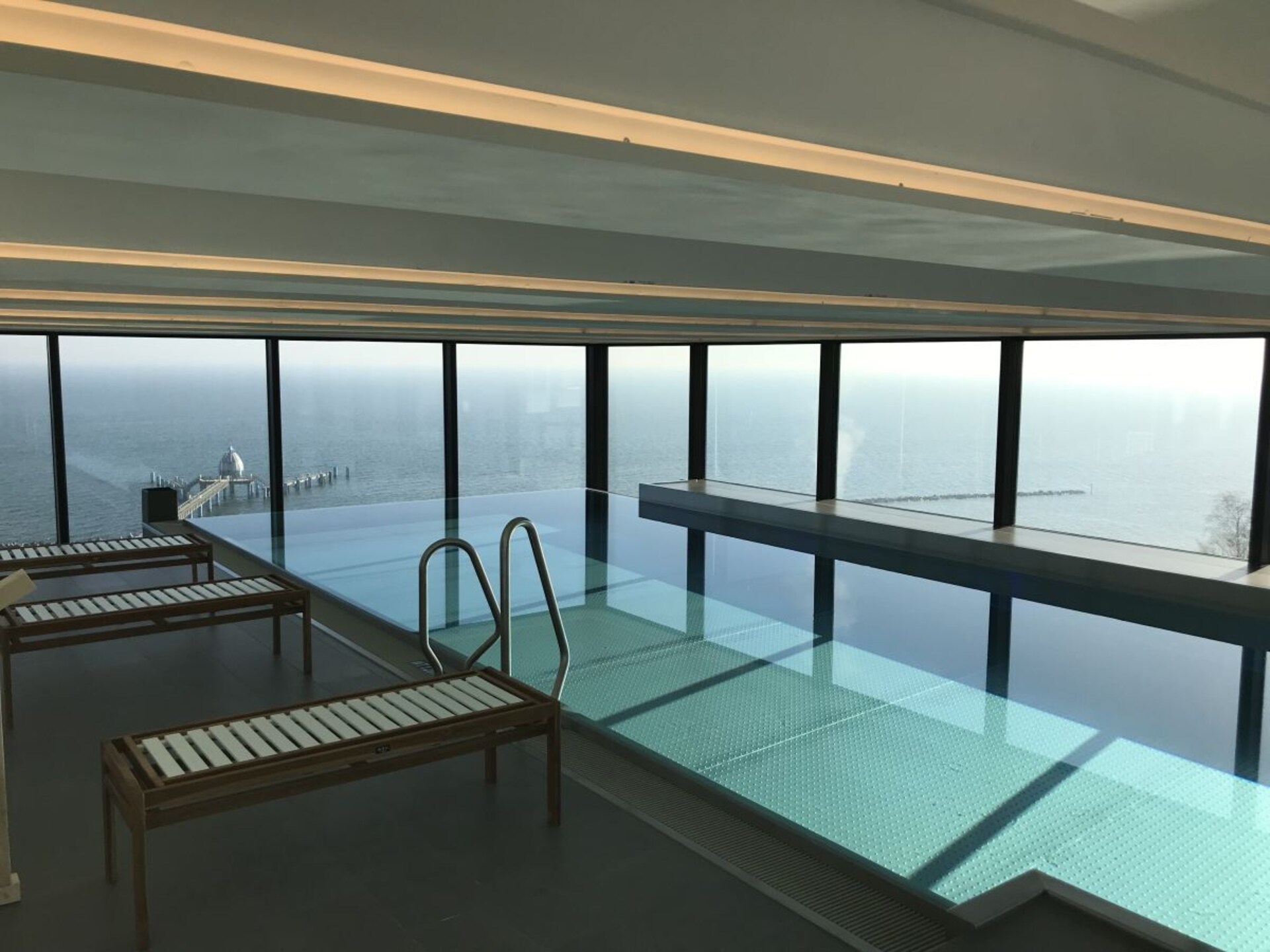 Stijlvol designhuis in Sellin met zwembad en sauna, vlakbij het centrum - foto 3