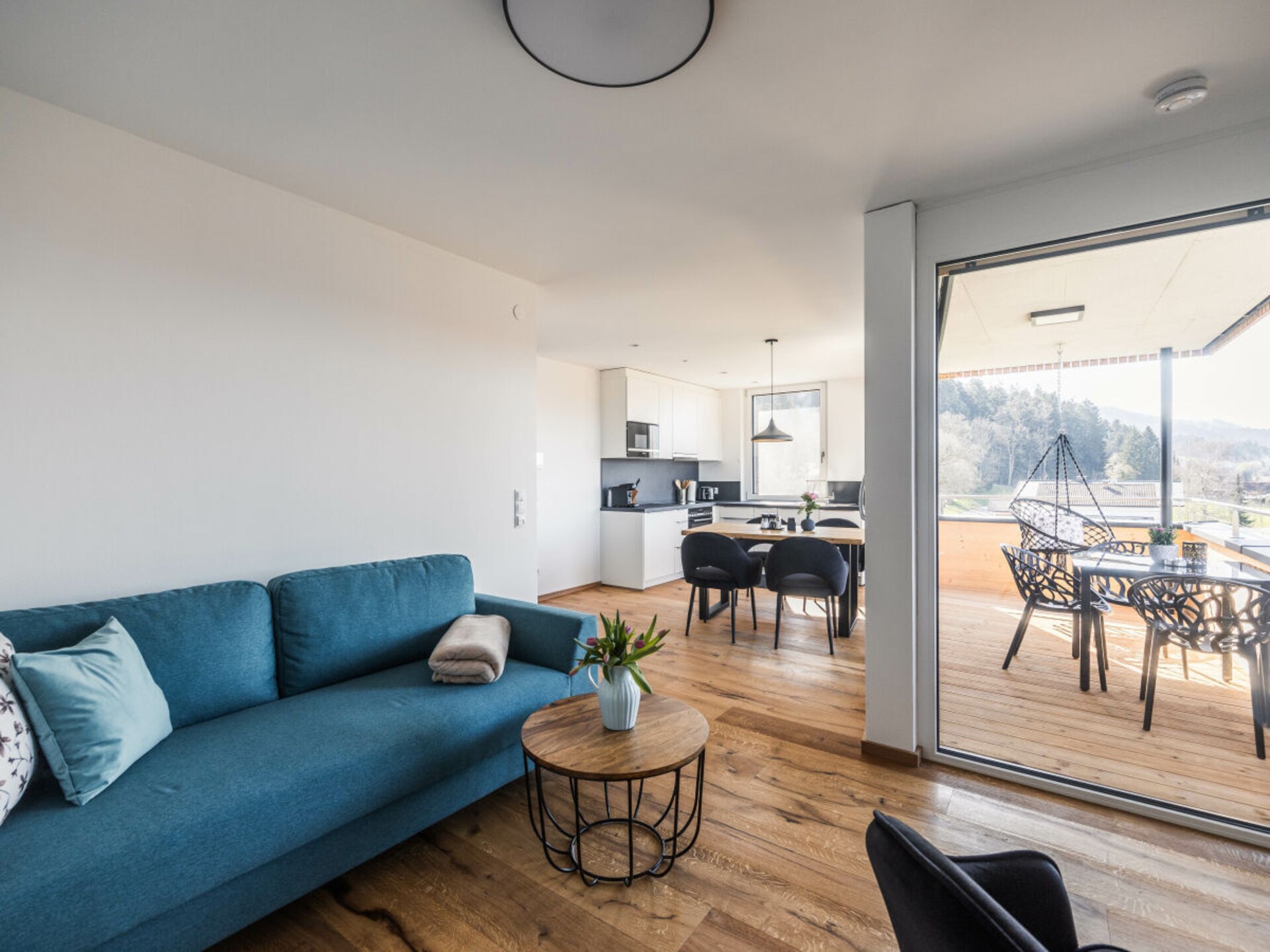 Rustiek appartement nabij de Bodensee met balkon en bergzicht in Hörbranz - foto 3