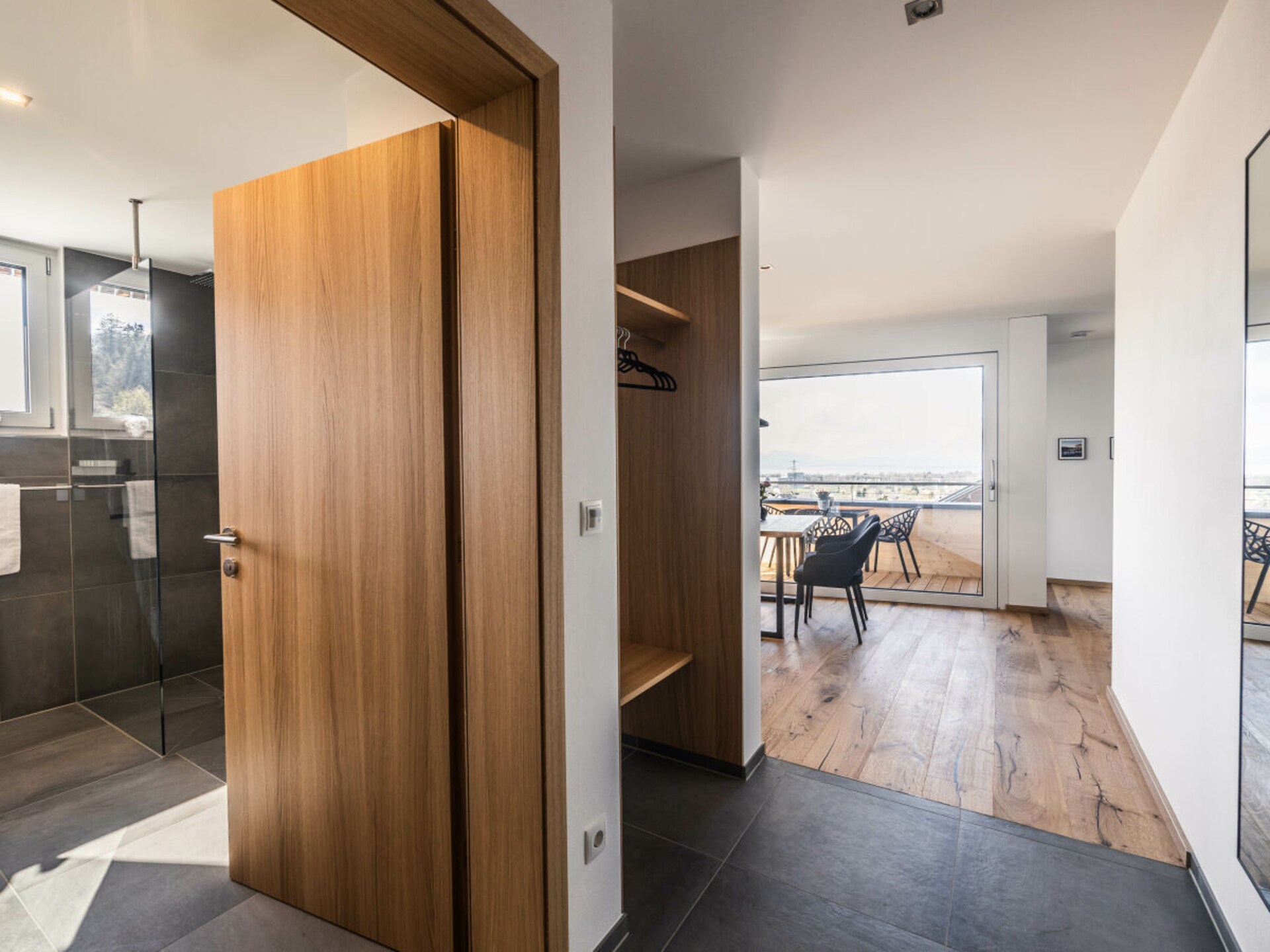 Rustiek appartement nabij de Bodensee met balkon en bergzicht in Hörbranz - foto 15