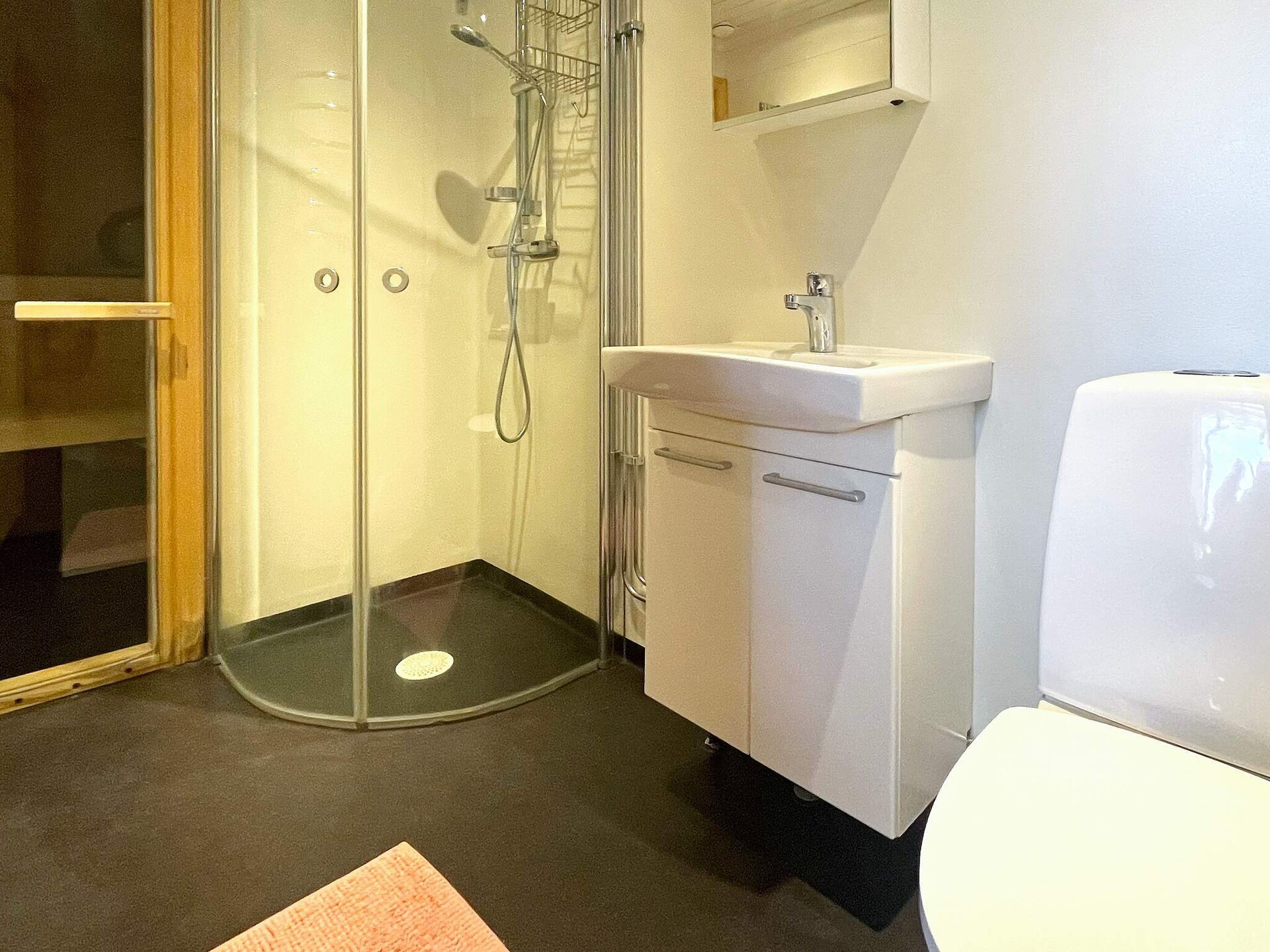 Licht vakantiehuis op Oknö met sauna, vlakbij zee en golfbaan - foto 30