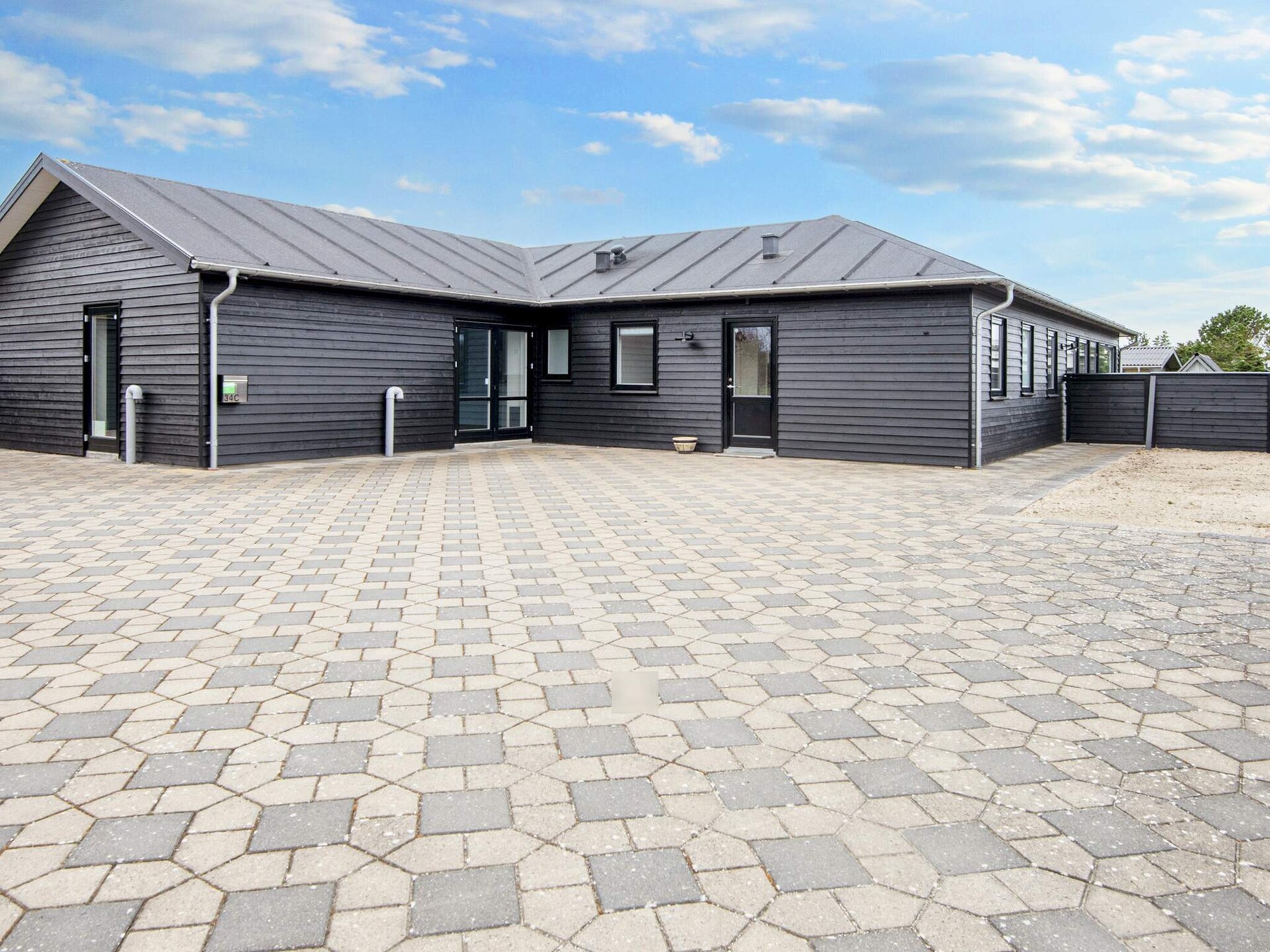 Aan zee: Ruim vakantiehuis in Glesborg met privézwembad - foto 1