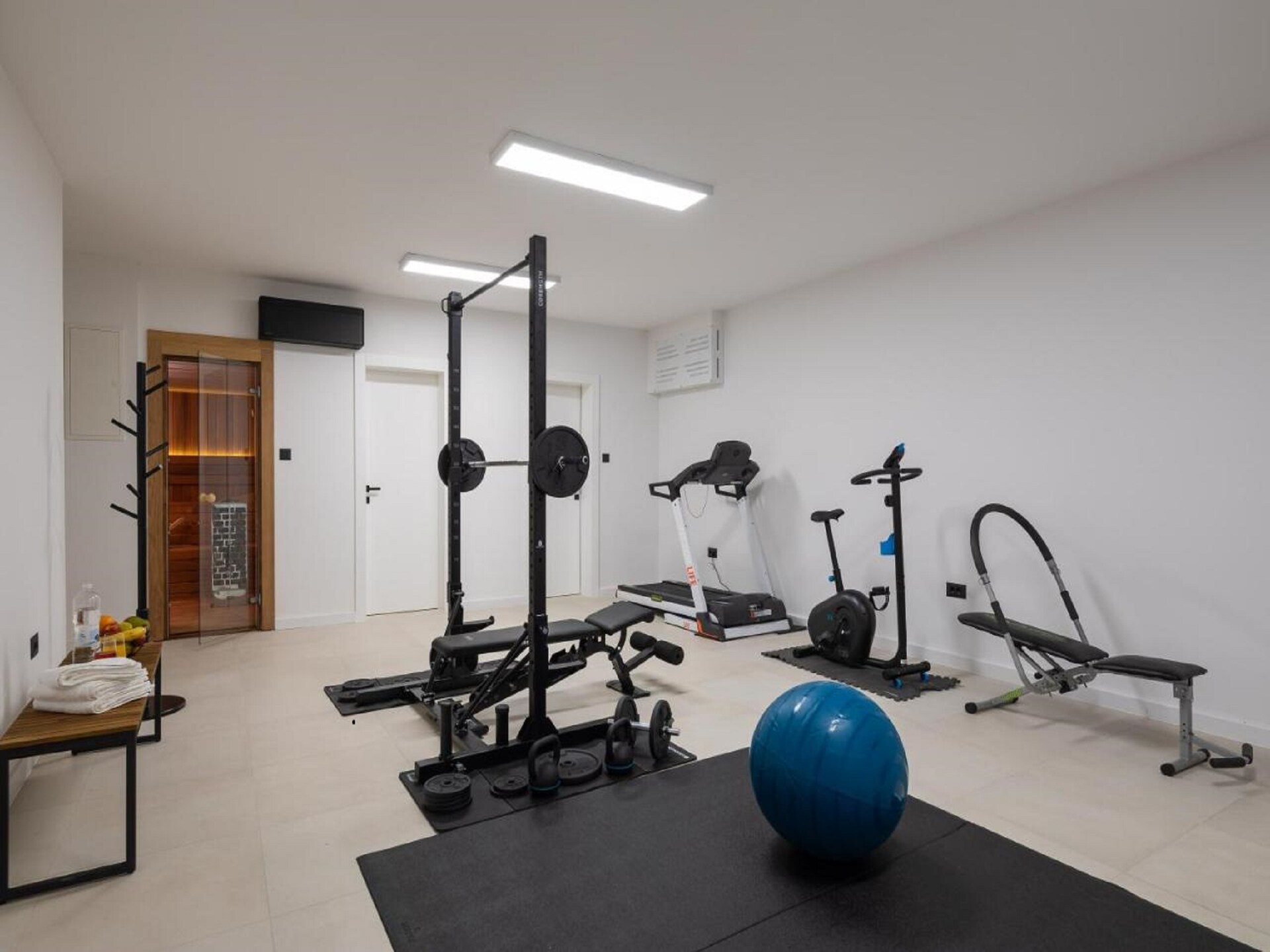 8-persoons luxe villa met privézwembad in Trogir - foto 40