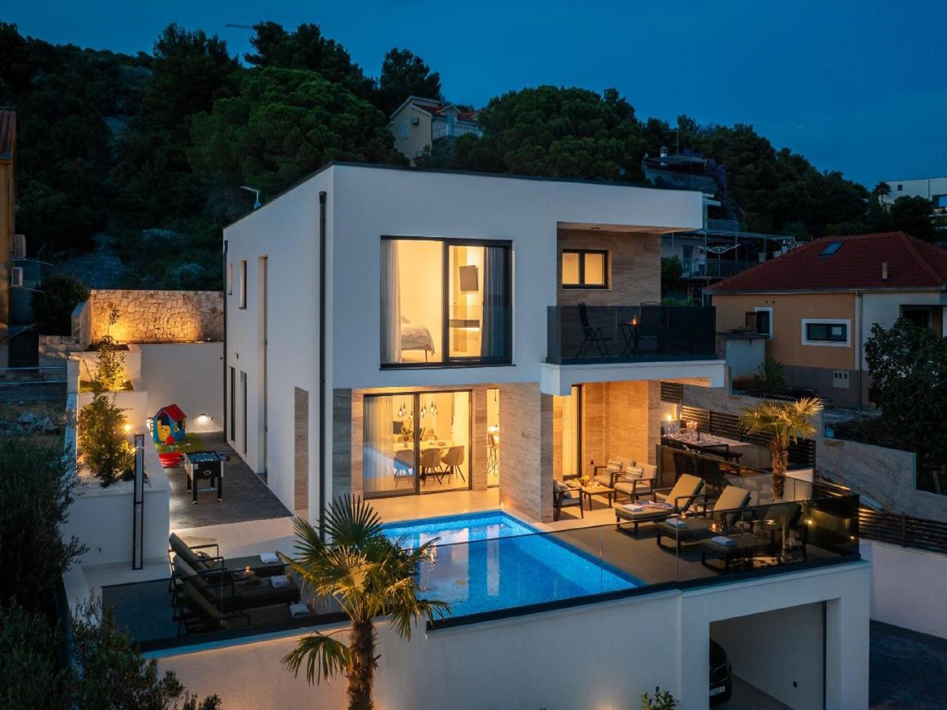 8-persoons luxe villa met privézwembad in Trogir - foto 13