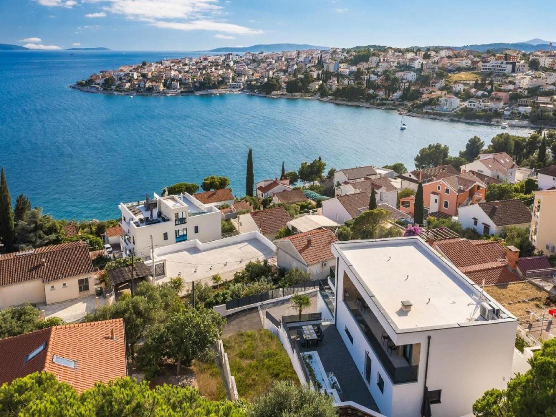 8-persoons luxe villa met privézwembad in Trogir - foto 31