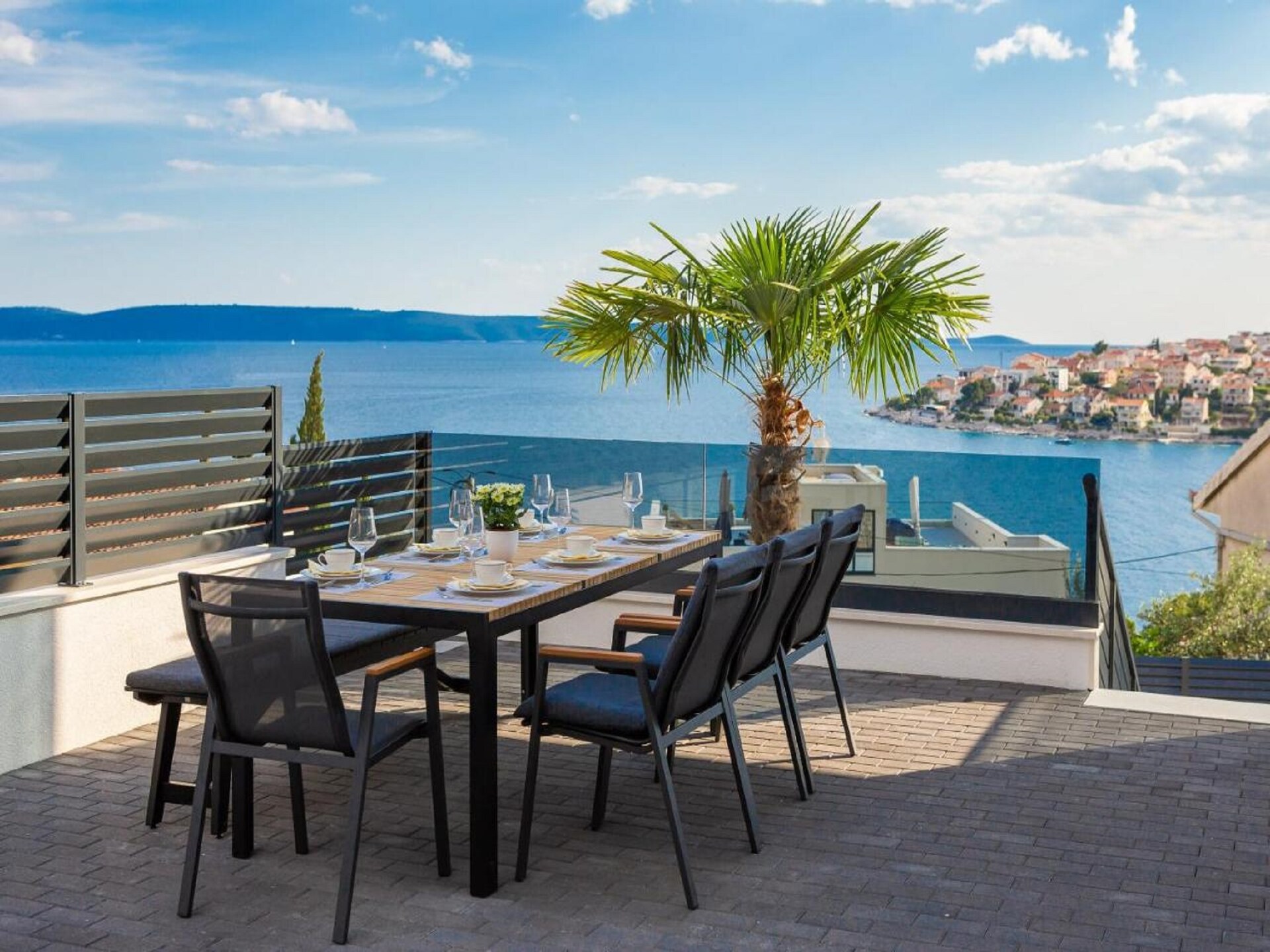 8-persoons luxe villa met privézwembad in Trogir - foto 16
