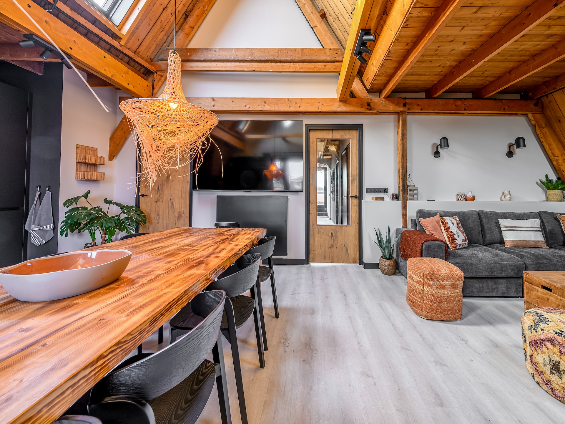 Loft Loopuyt: Riante wellnessloft voor 10 personen in hartje Julianadorp - foto 14