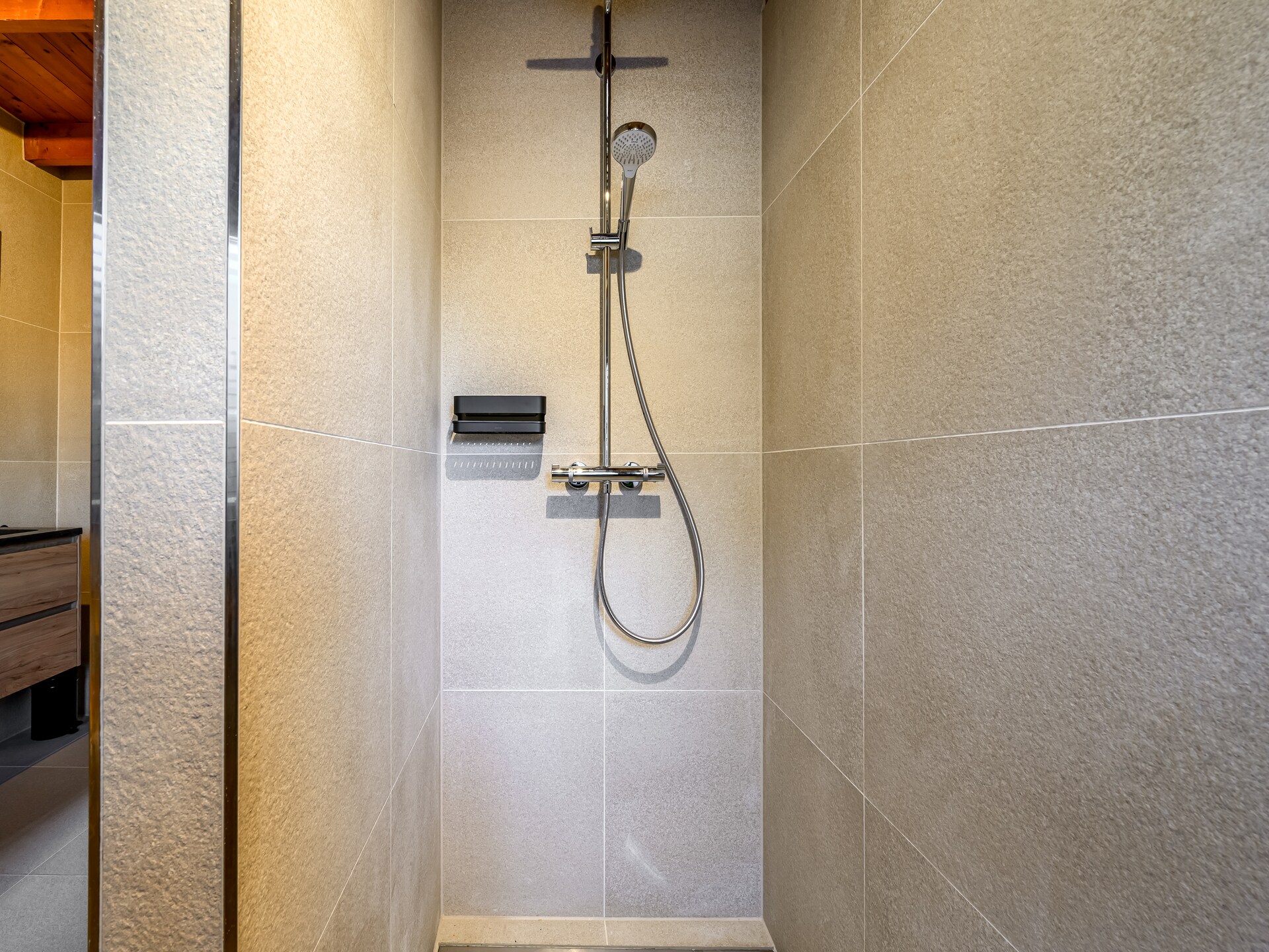 Loft Loopuyt: Riante wellnessloft voor 10 personen in hartje Julianadorp - foto 23