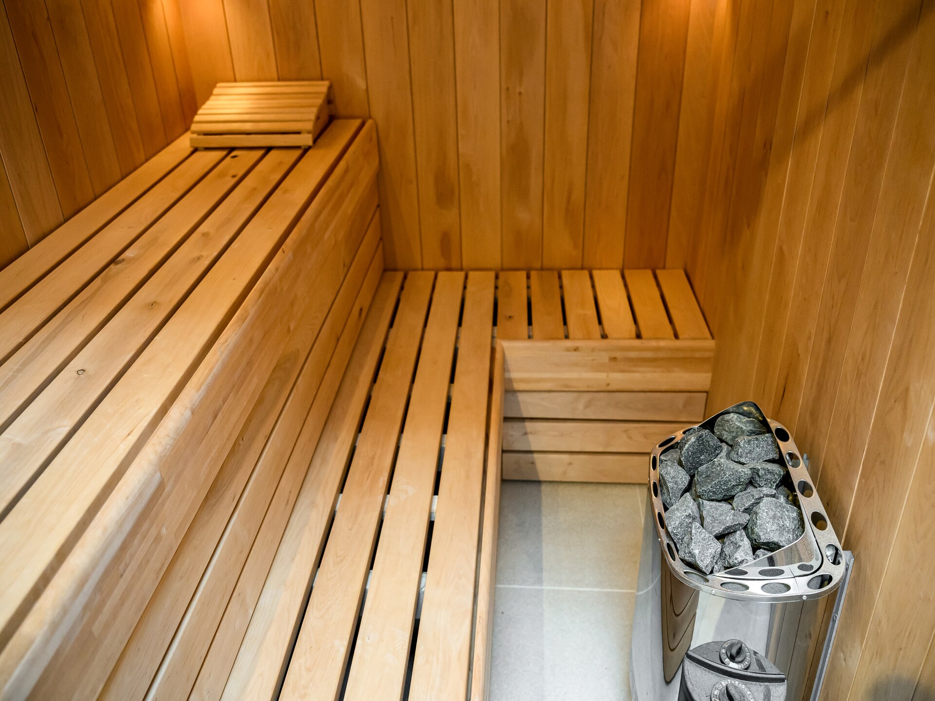 Loft Loopuyt: Riante wellnessloft voor 10 personen in hartje Julianadorp - foto 9