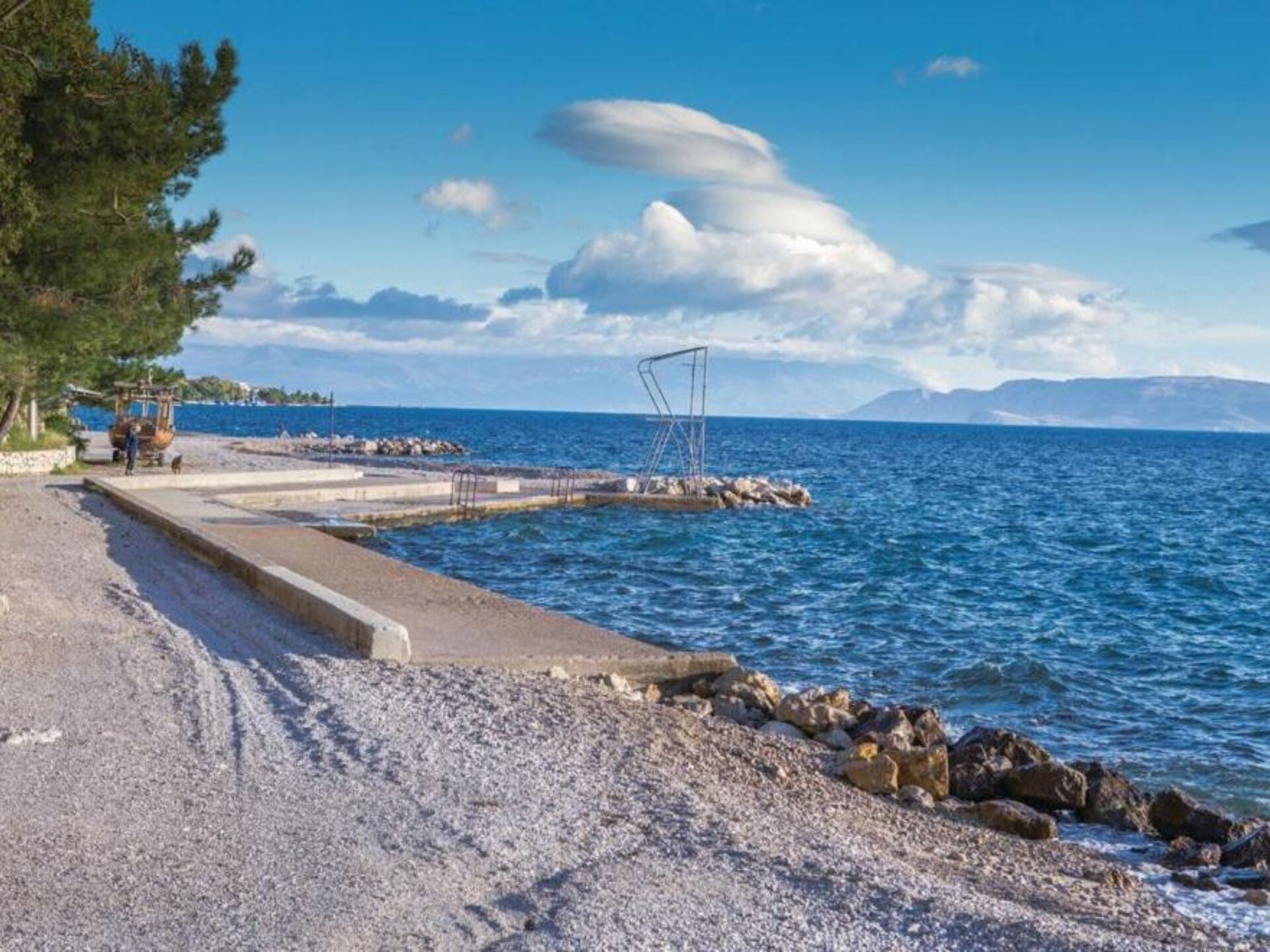 Panoramisch appartement met zeezicht en terras in Crikvenica - foto 30