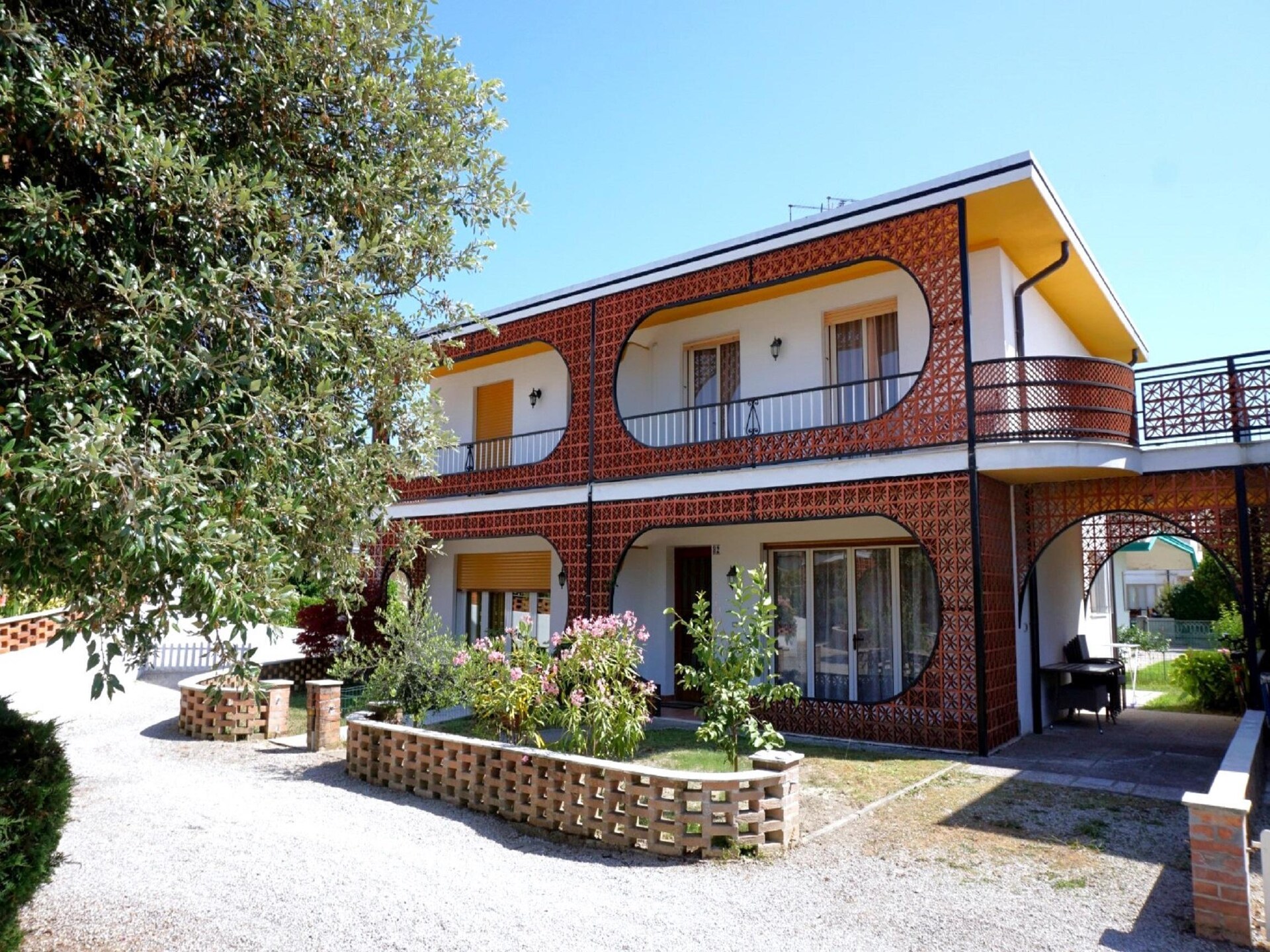 Villa Fabienne 32: Ruime gezinsvilla met privétuin op 400m van strand in Caorle - foto 1
