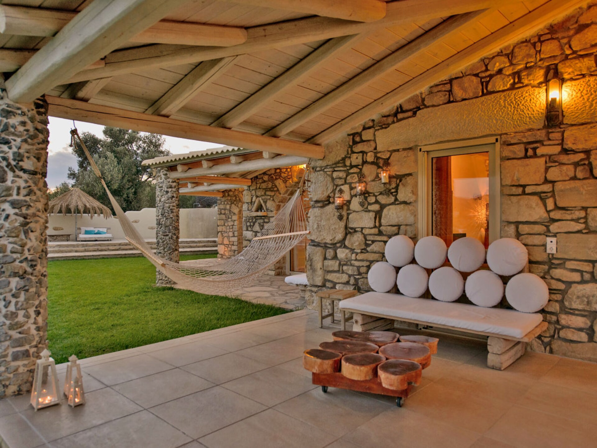 Luxe villa op Kreta met verwarmd zwembad, 3 slaapkamers en grote tuin - foto 9
