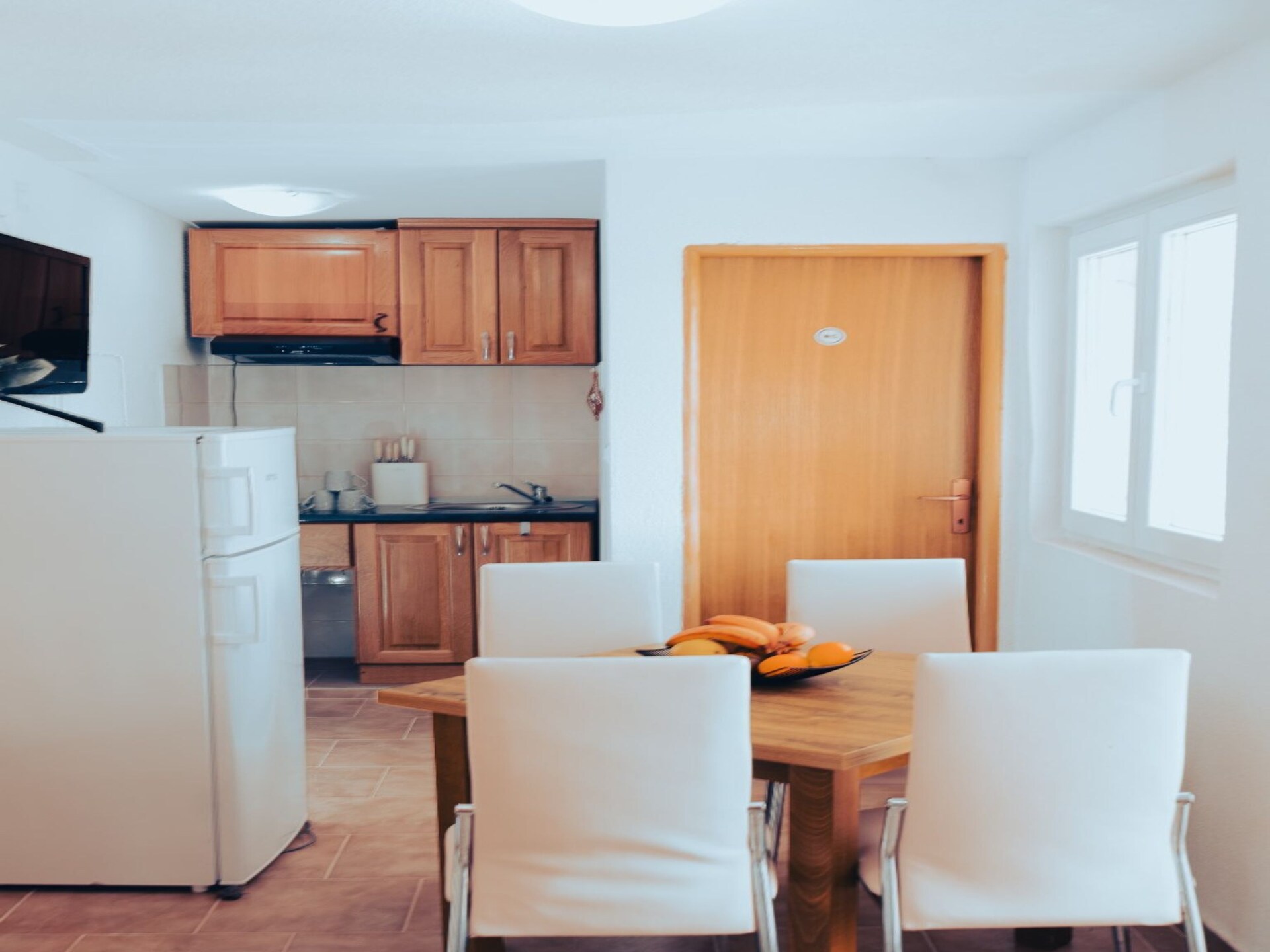 Appartement met zeezicht en terras in Vrboska, Hvar – 200m van strand - foto 1