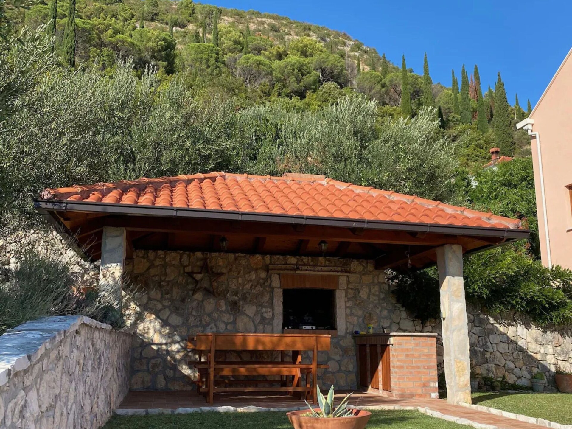 Villa Oliva in Gruda: Rustige villa met zwembad en terras - foto 14