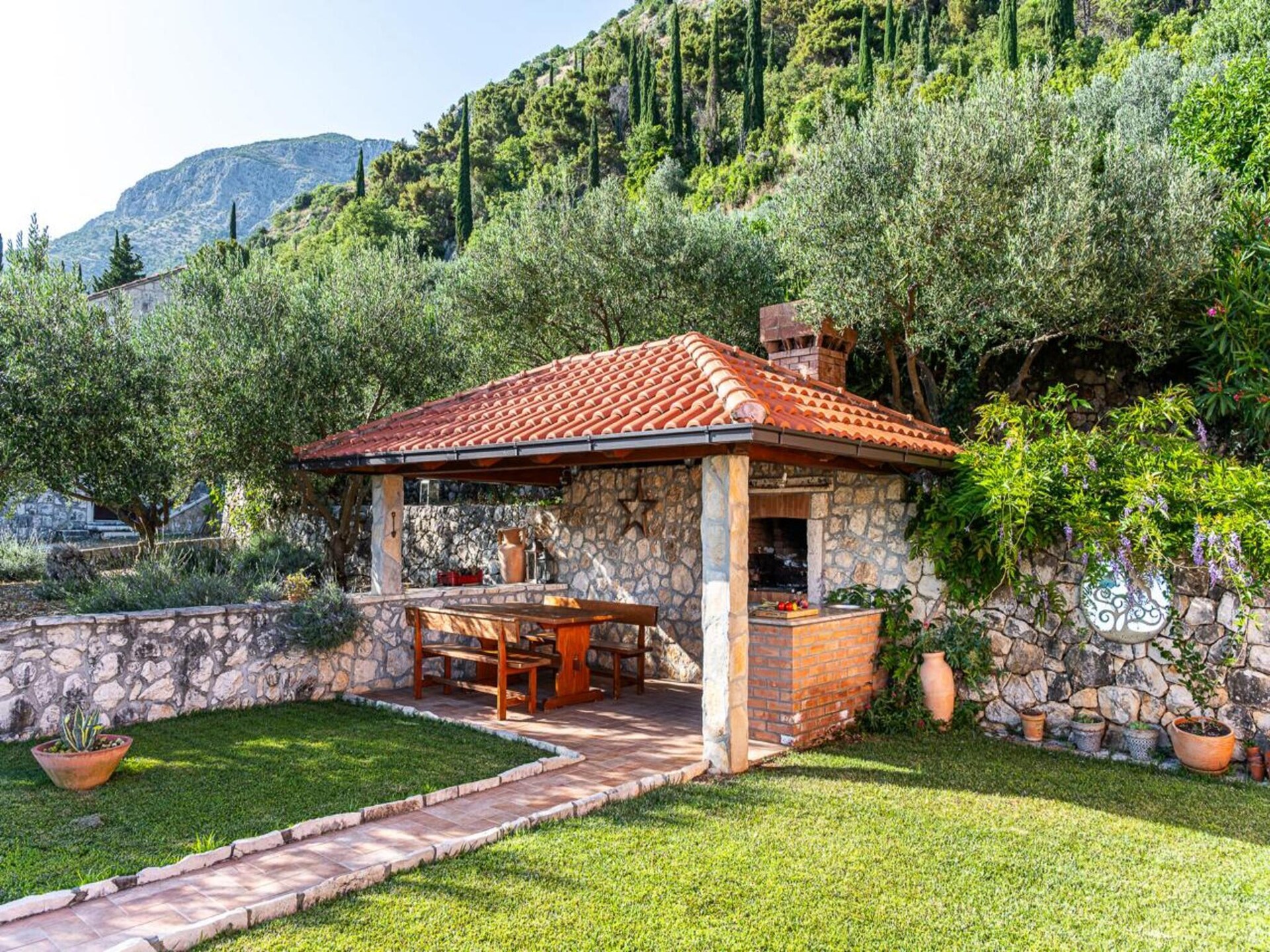 Villa Oliva in Gruda: Rustige villa met zwembad en terras - foto 27
