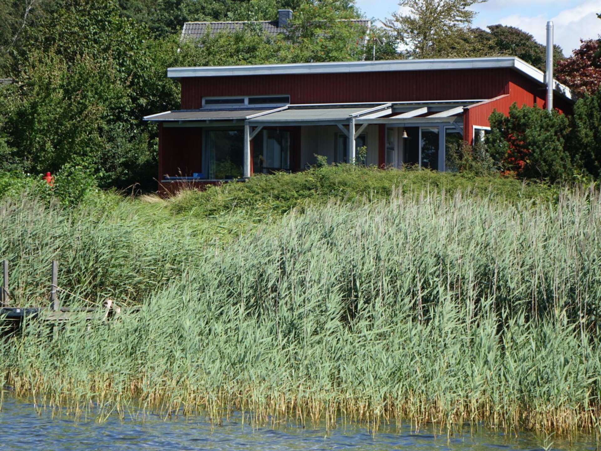 Vakantiehuis aan het water in Brodersby met eigen steiger en weids uitzicht - foto 2