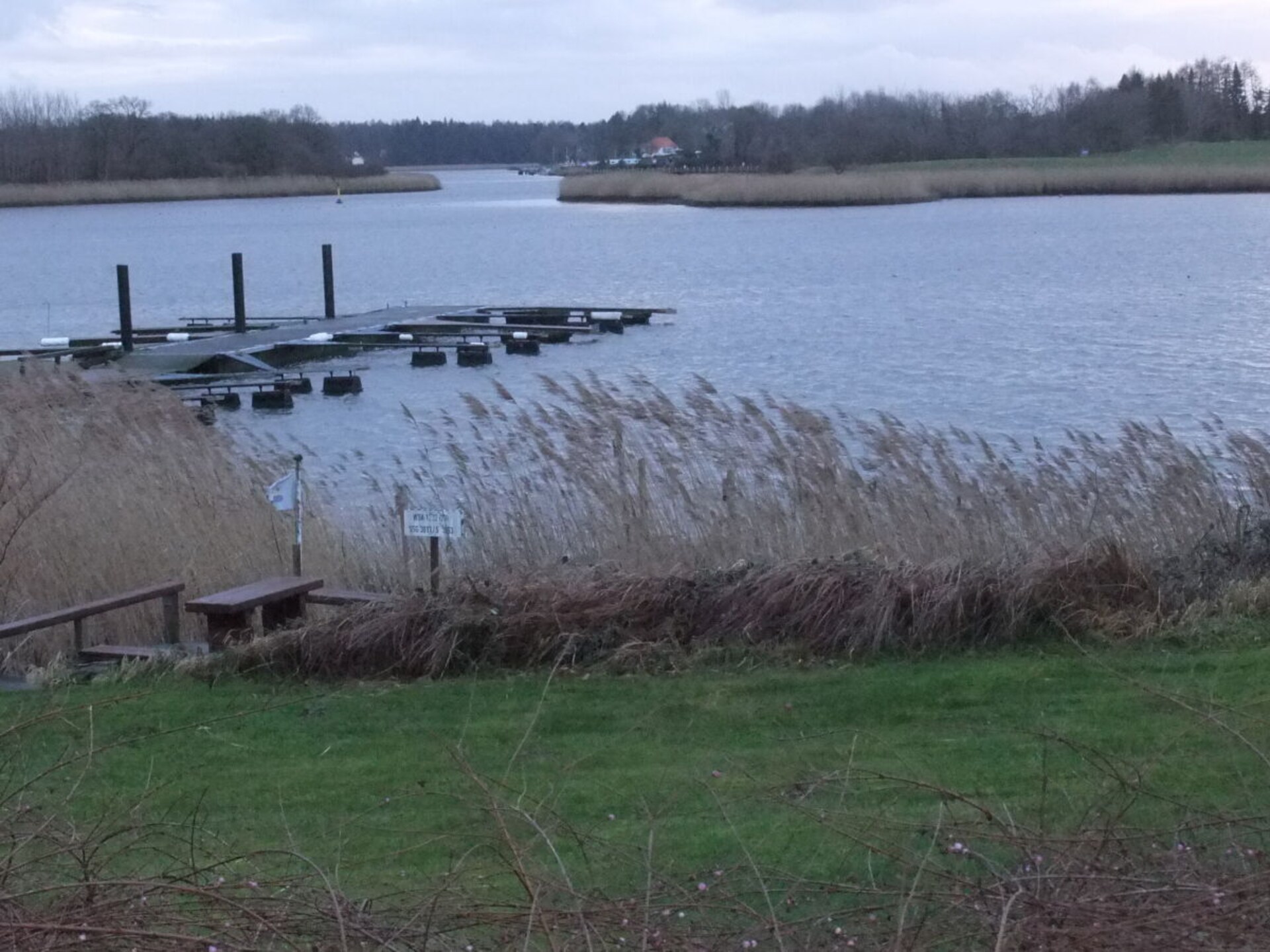 Vakantiehuis aan het water in Brodersby met eigen steiger en weids uitzicht - foto 10