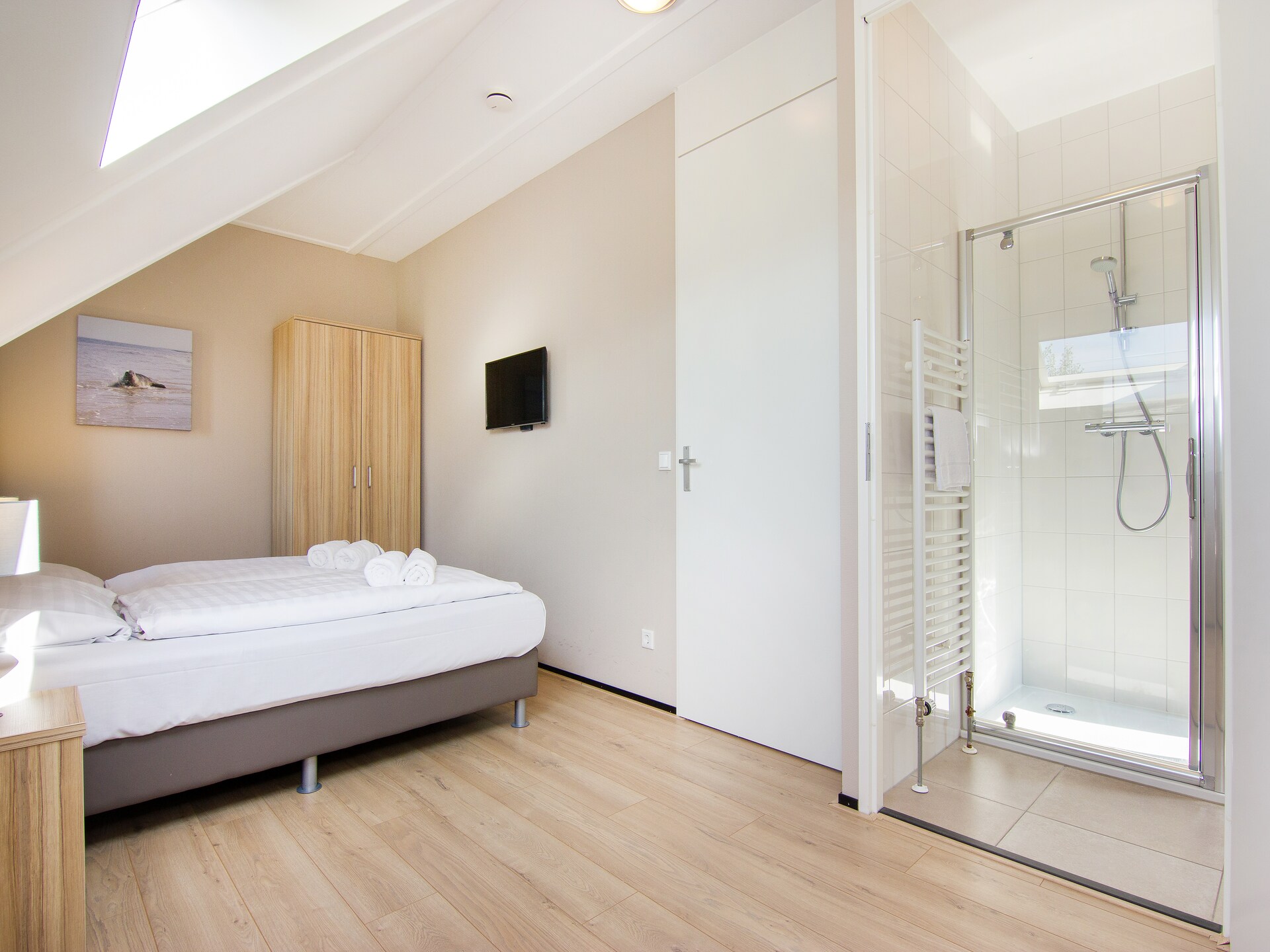 Halfvrijstaand vakantiehuis met tuin, 700m van strand, huisdieren welkom - foto 18