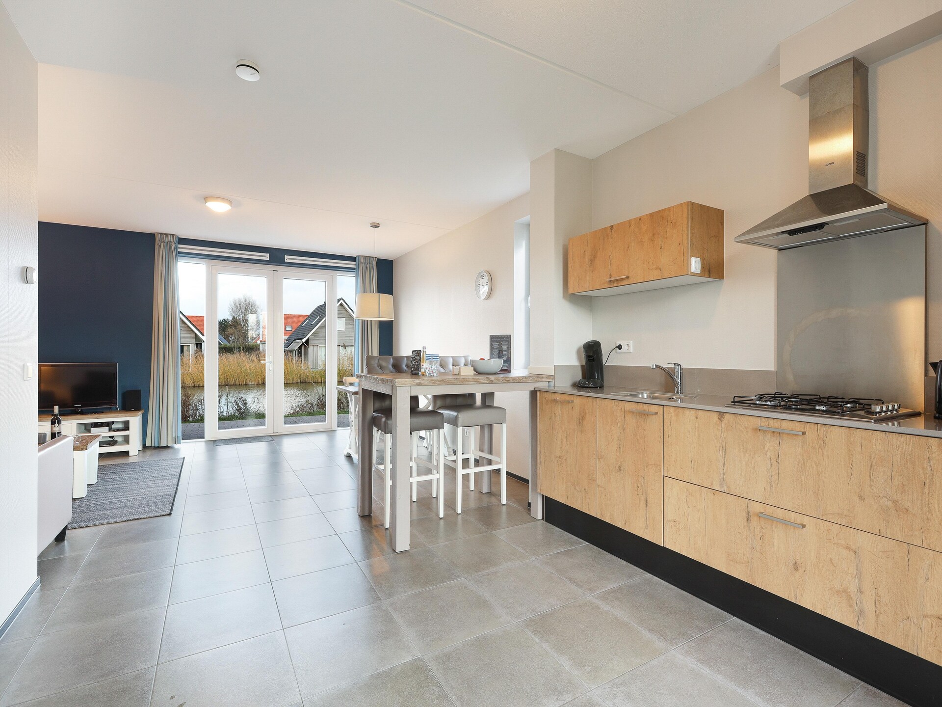 Halfvrijstaand vakantiehuis met tuin, 700m van strand, huisdieren welkom - foto 15