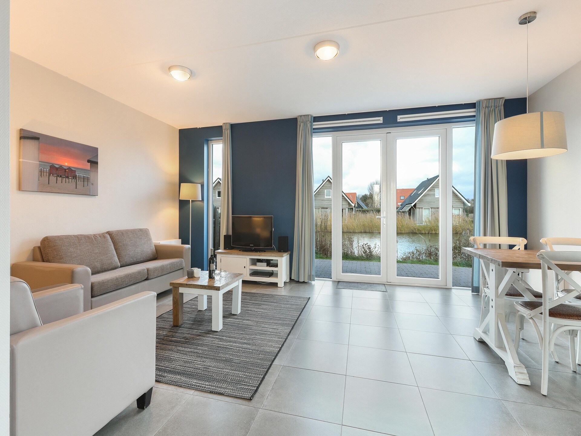 Halfvrijstaand vakantiehuis met tuin, 700m van strand, huisdieren welkom - foto 2