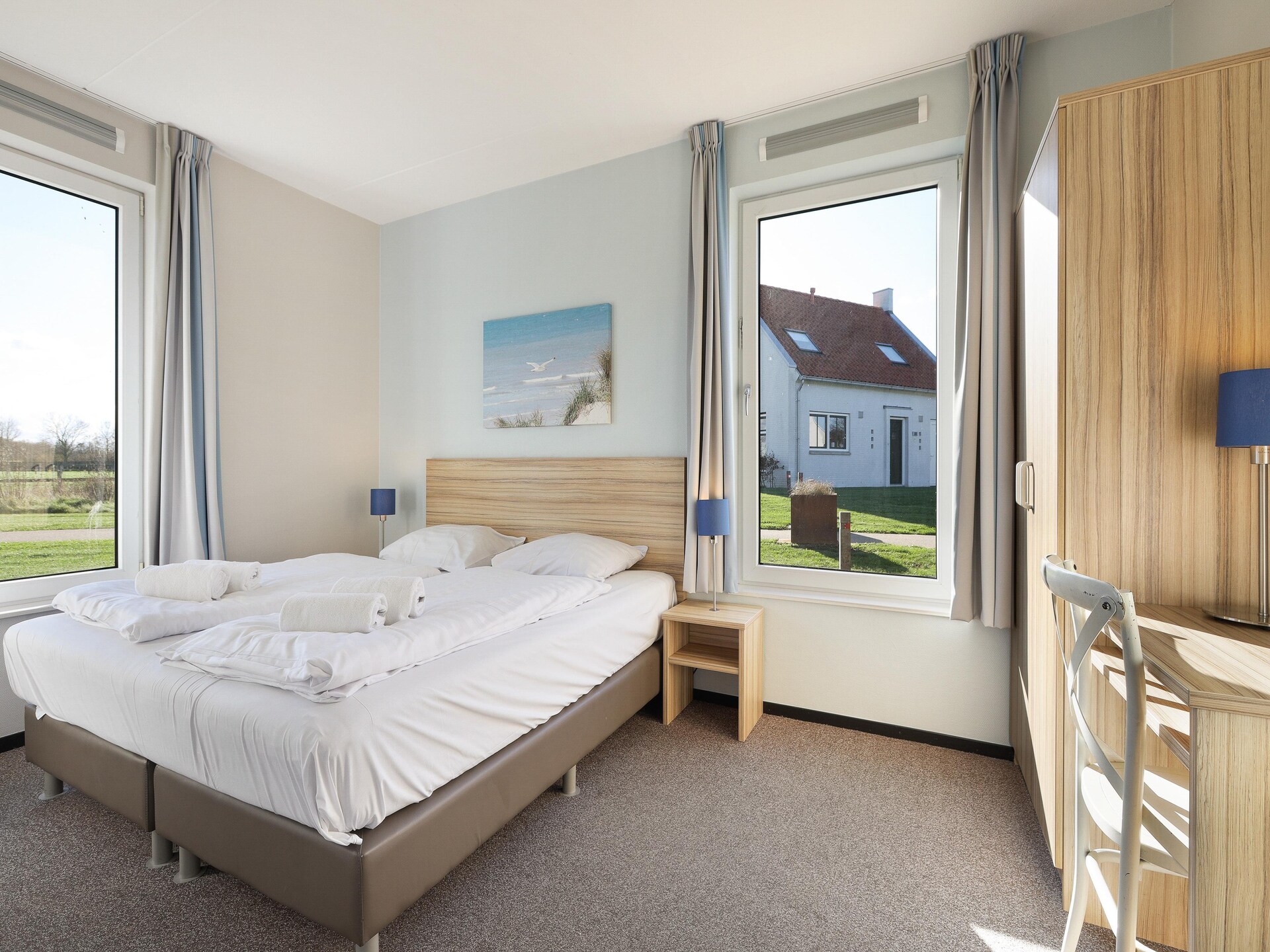 Vrijstaand vakantiehuis aan het water in Nieuwvliet, 700m van strand - foto 3
