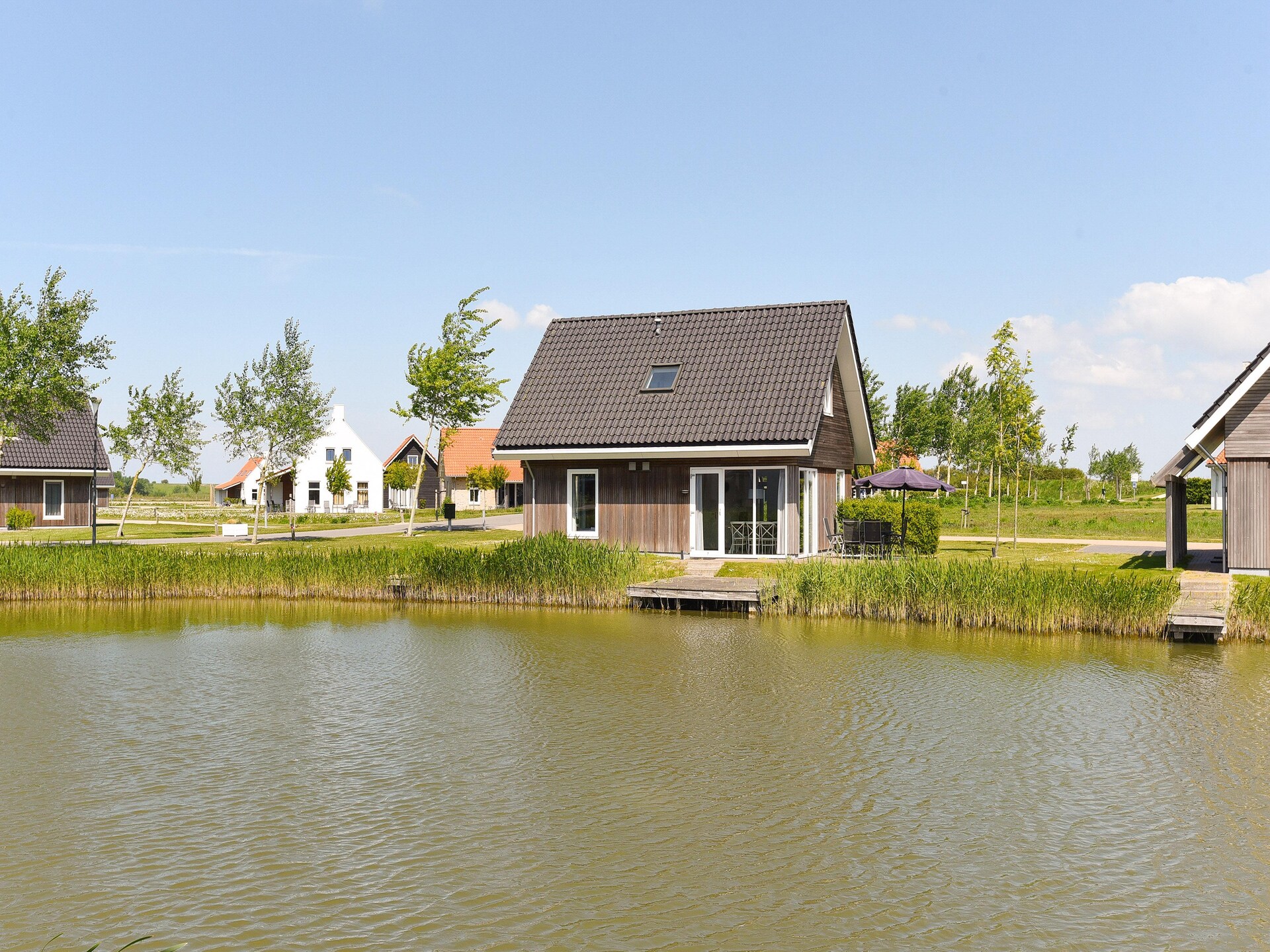 Vrijstaand vakantiehuis aan het water in Nieuwvliet, 700m van strand - foto 15