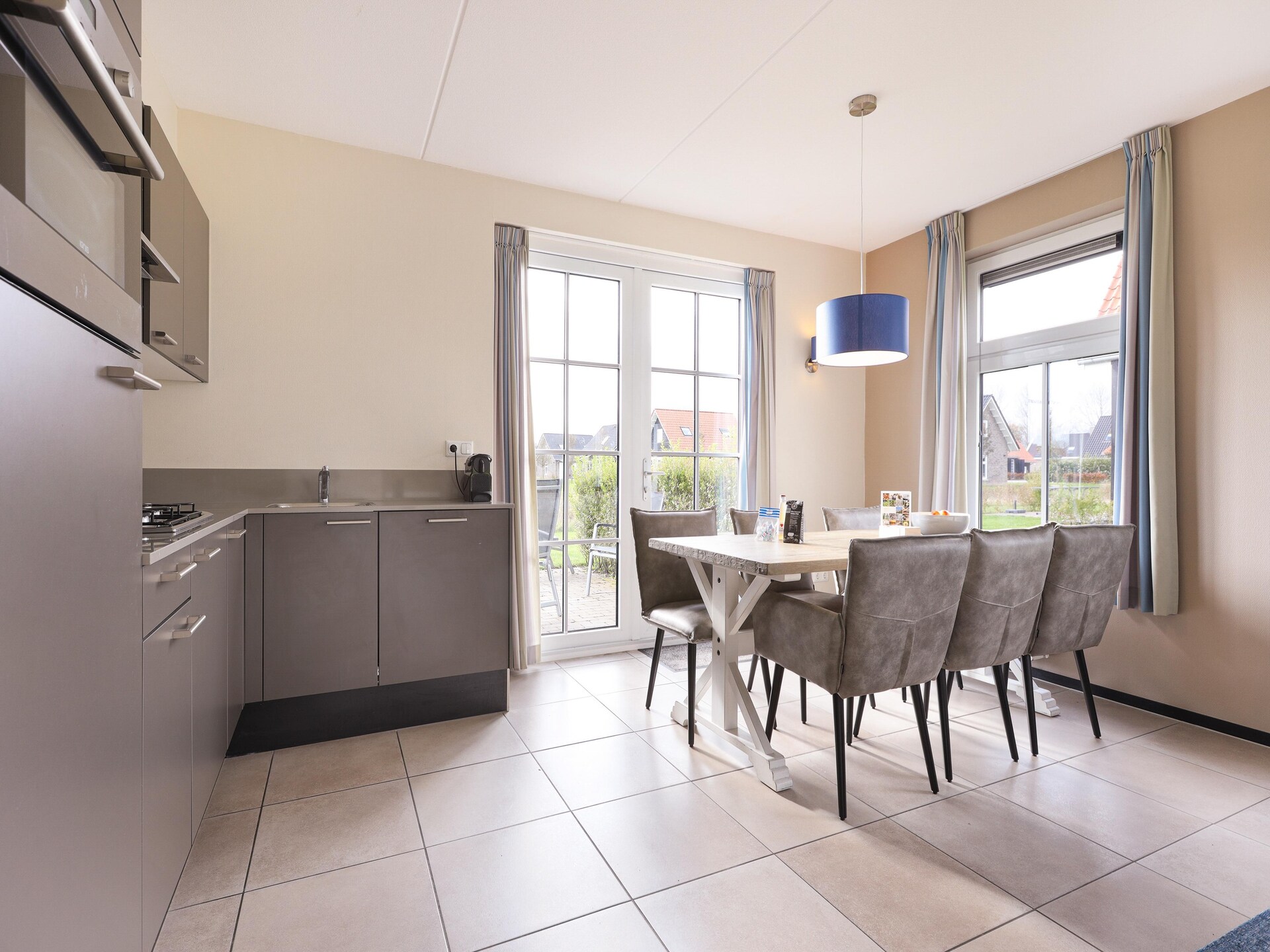 Luxe vrijstaand vakantiehuis met sauna op 700m van zee in Nieuwvliet - foto 17