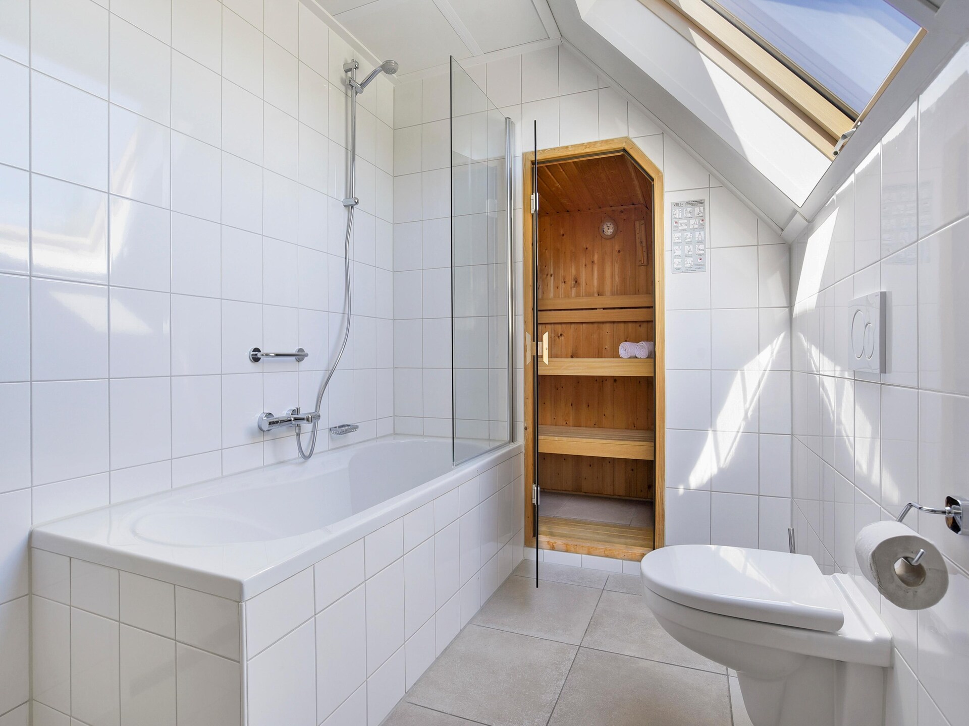 Luxe vrijstaand vakantiehuis met sauna op 700m van het strand in Nieuwvliet - foto 24
