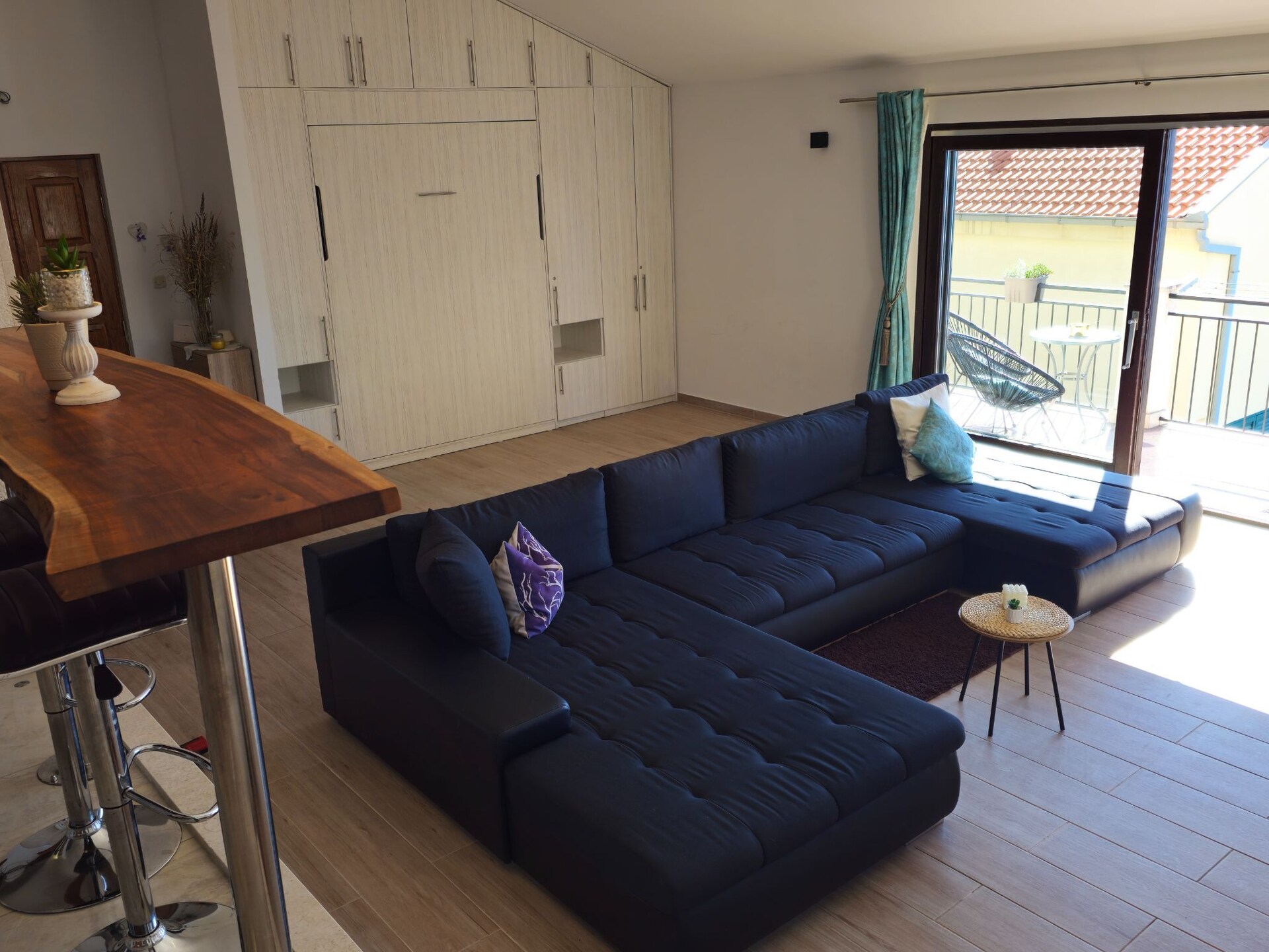 Zonovergoten vakantiehuis met jacuzzi en tuin op 2,5 km van het strand van Omiš - foto 10