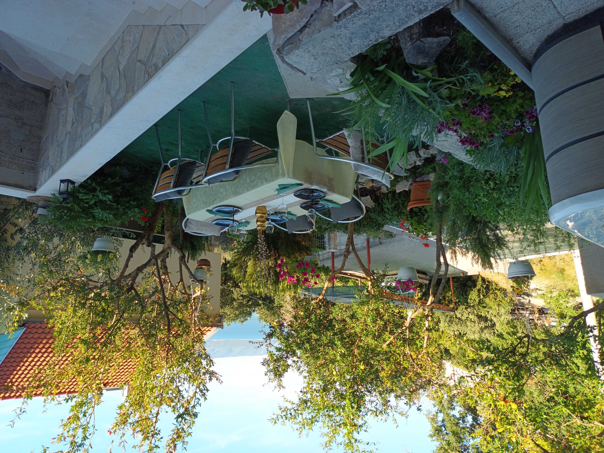 Zonovergoten vakantiehuis met jacuzzi en tuin op 2,5 km van het strand van Omiš - foto 42