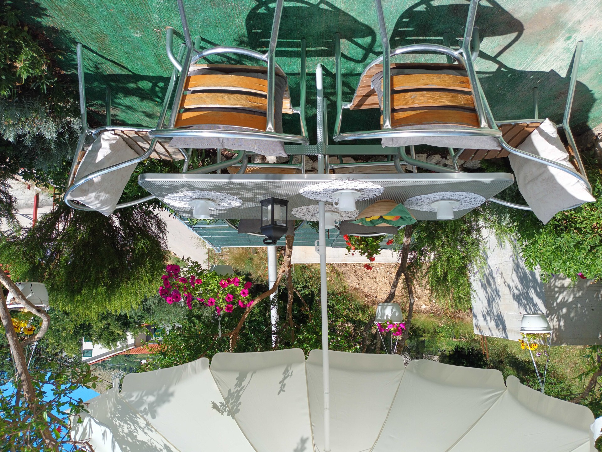 Zonovergoten vakantiehuis met jacuzzi en tuin op 2,5 km van het strand van Omiš - foto 51
