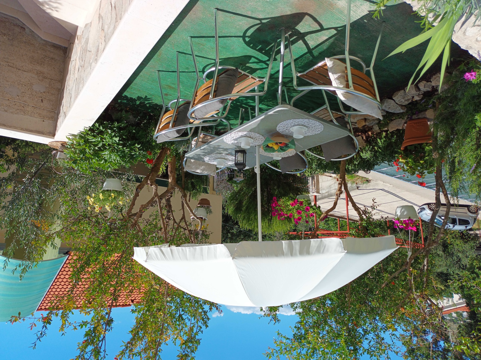 Zonovergoten vakantiehuis met jacuzzi en tuin op 2,5 km van het strand van Omiš - foto 53