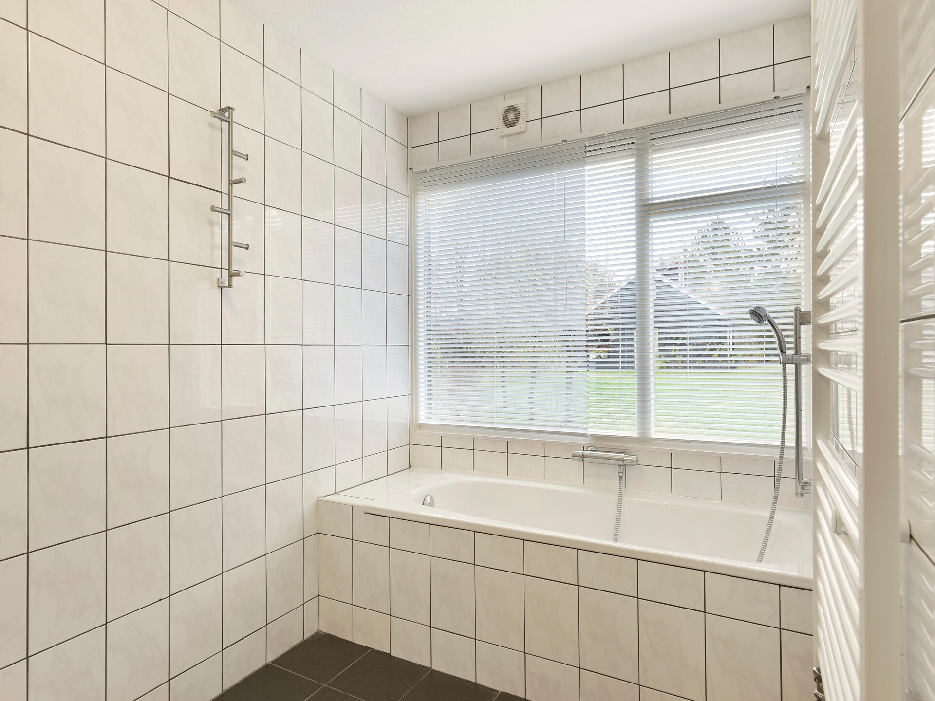 Luxe vrijstaand vakantiehuis voor 12 personen aan het Zuidlaardermeer - foto 11