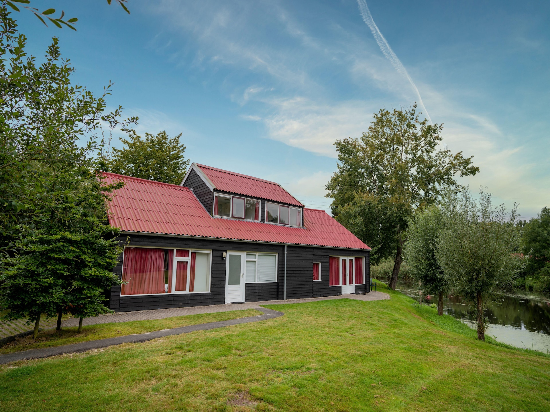 Luxe vrijstaand vakantiehuis voor 12 personen aan het Zuidlaardermeer - foto 2