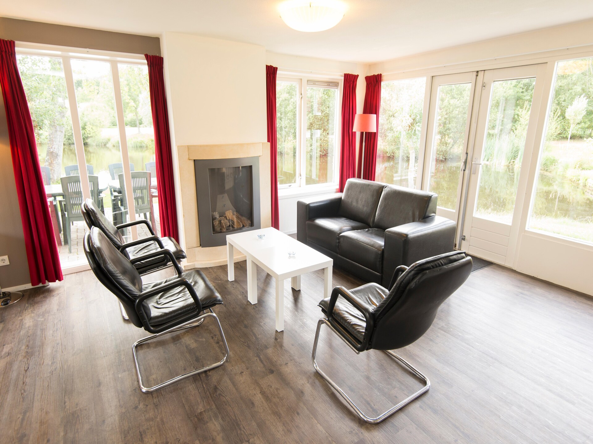 Luxe vrijstaand vakantiehuis voor 12 personen aan het Zuidlaardermeer - foto 4