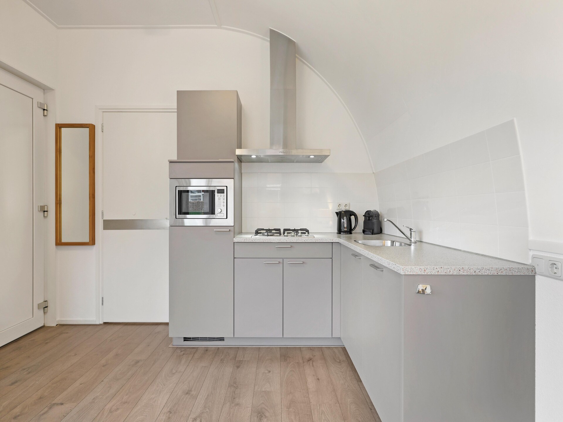 Romantisch waterbungalow voor 2 personen aan Zuidlaardermeer in Drenthe - foto 4
