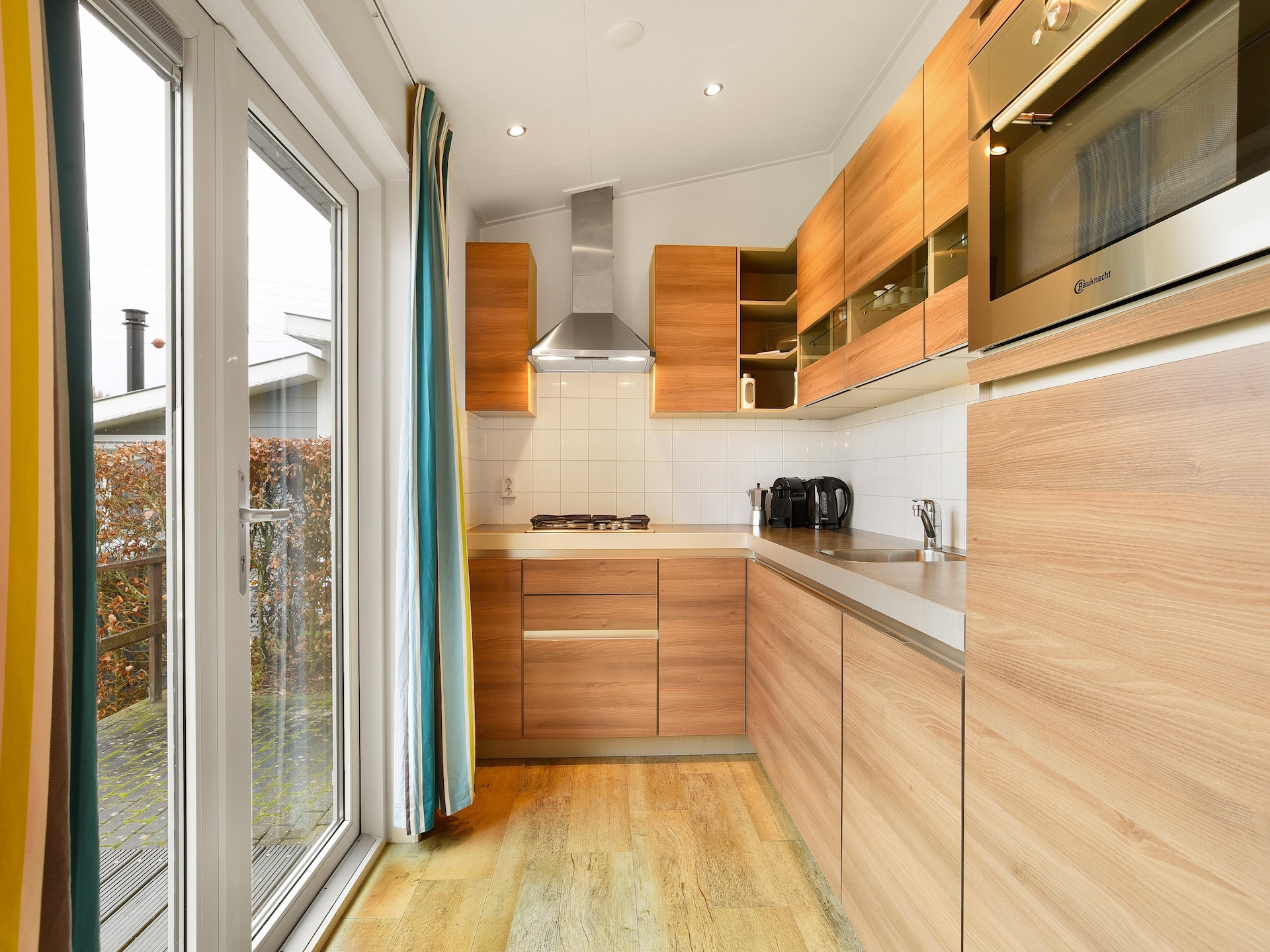 Vrijstaand waterchalet aan het Zuidlaardermeer in Drenthe - foto 6