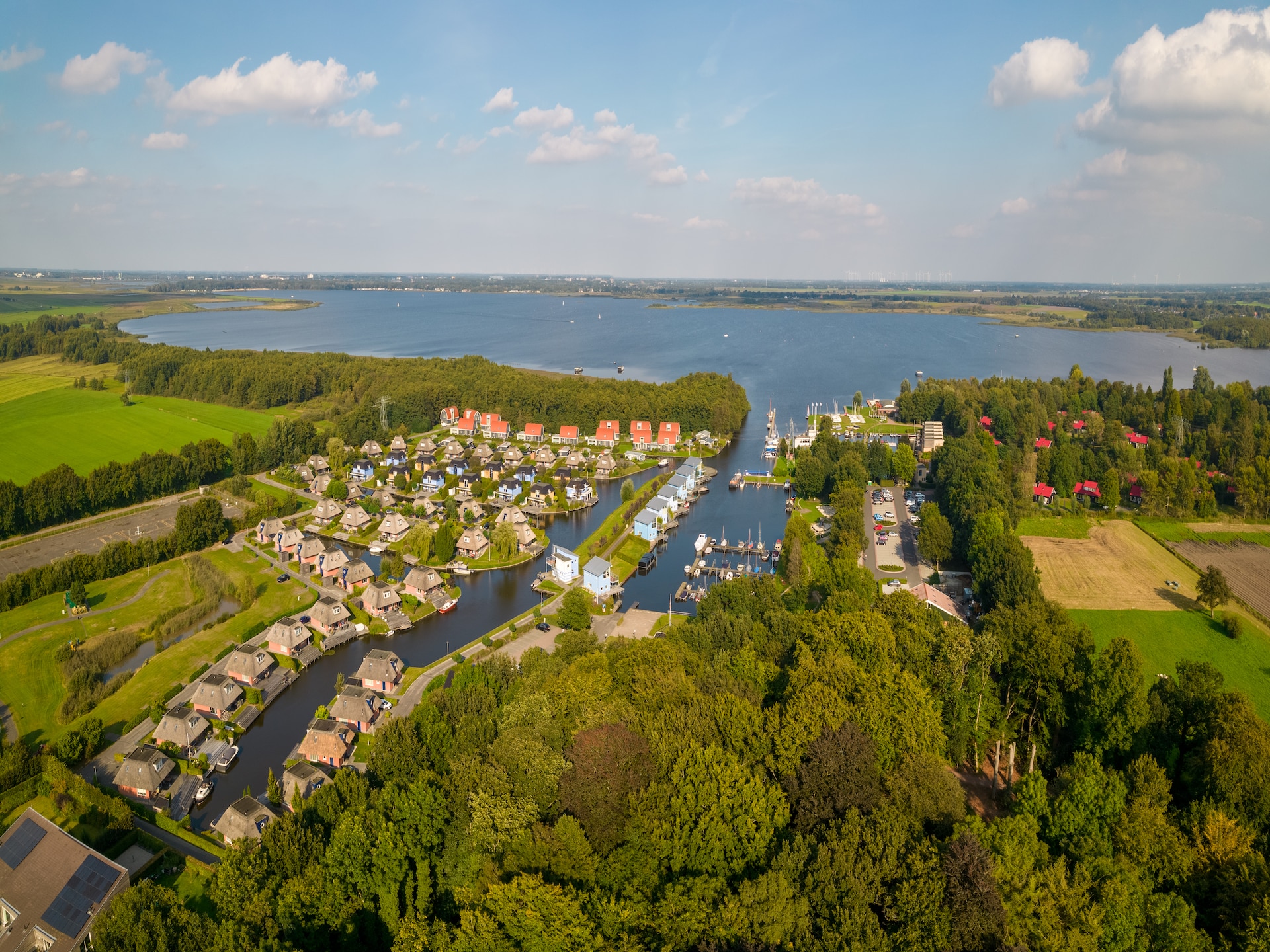 Vrijstaand waterchalet aan het Zuidlaardermeer in Drenthe - foto 13