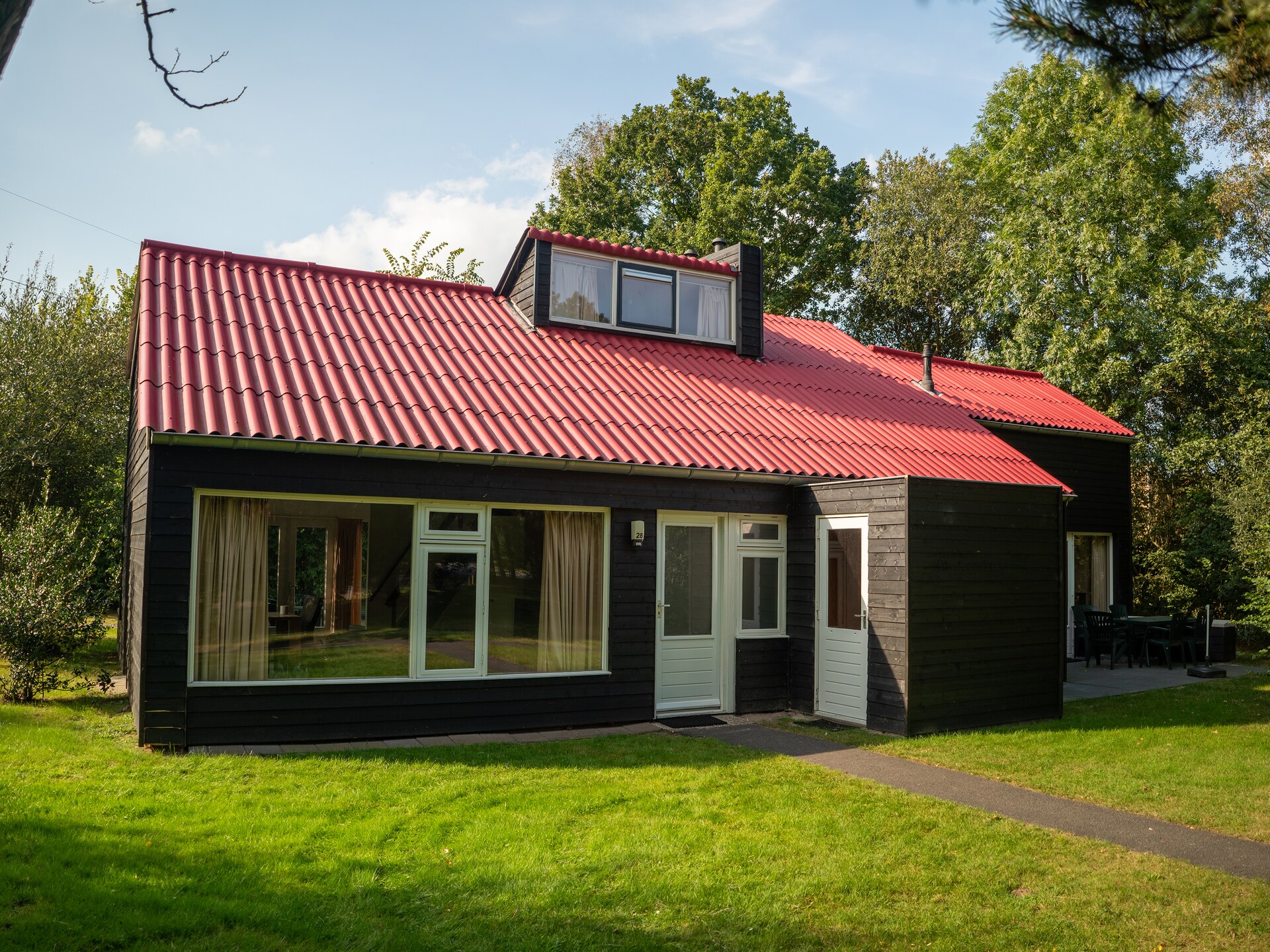 Comfortabel vakantiehuis aan Zuidlaardermeer in bosrijk Waterpark De Bloemert - foto 2