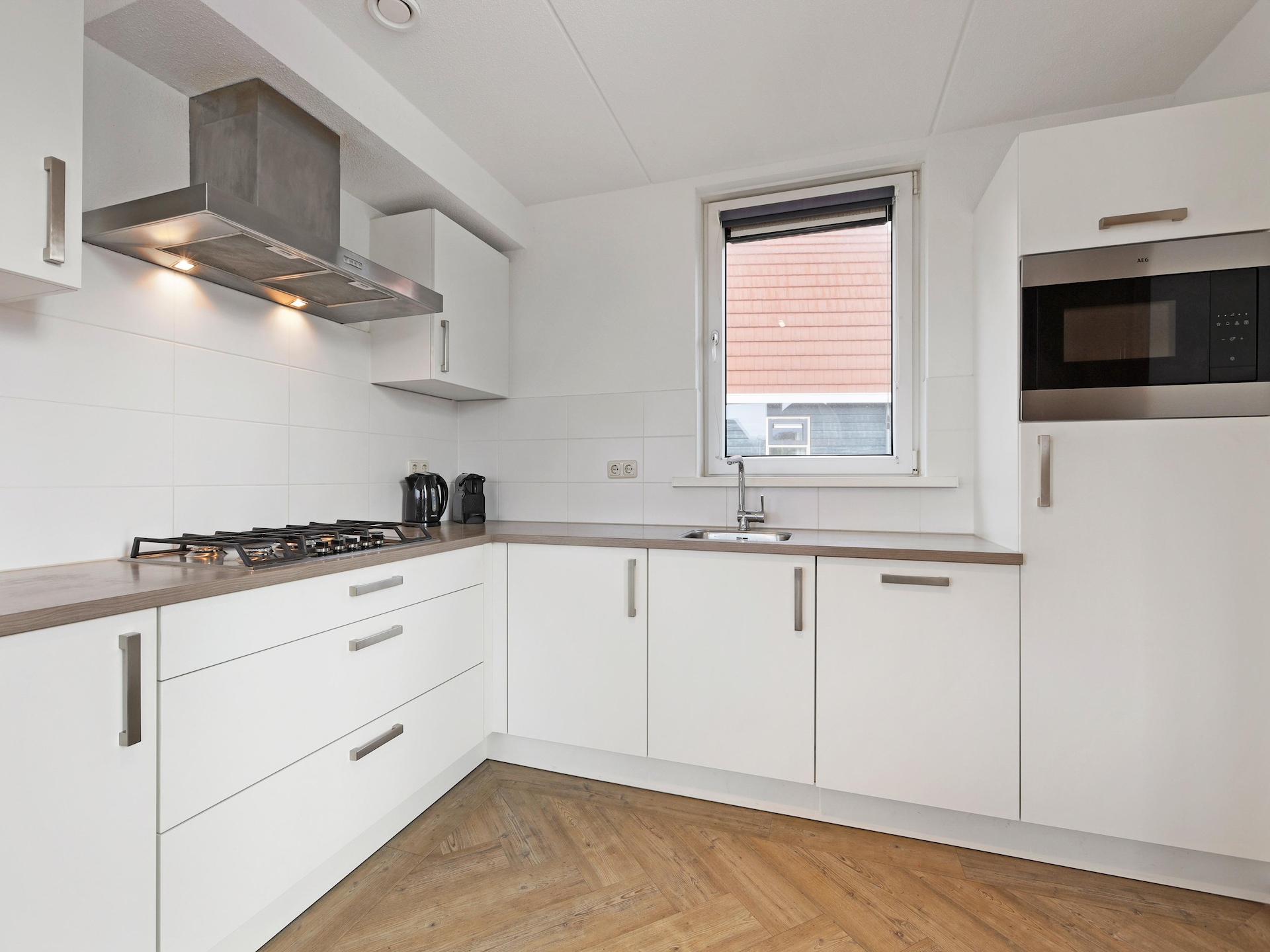 Luxe vrijstaand vakantiehuis met privé zwembad aan het Zuidlaardermeer - foto 6