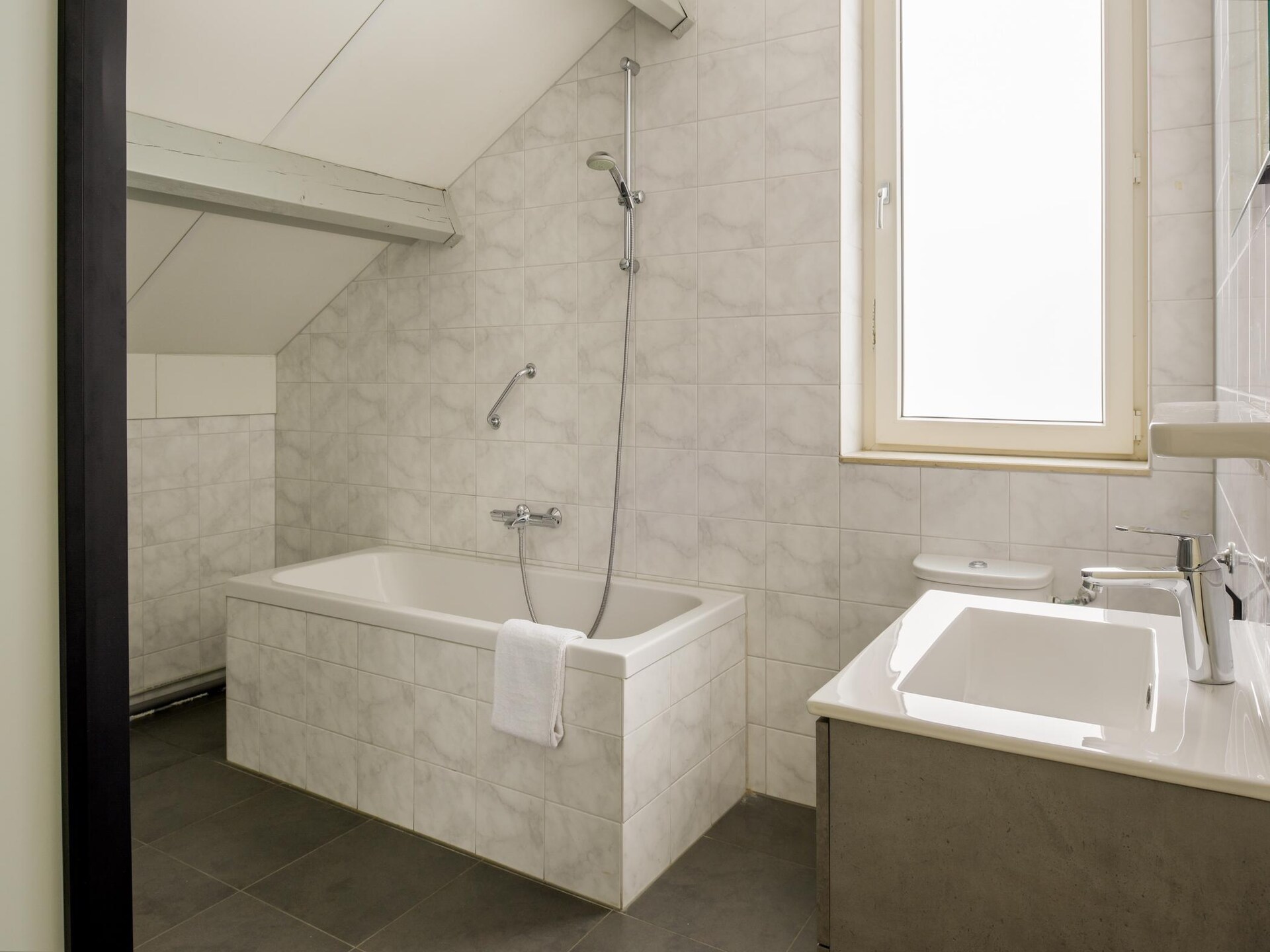 Vrijstaand vakantiehuis in bosrijk Zuid-Limburg met golfbaan - foto 10