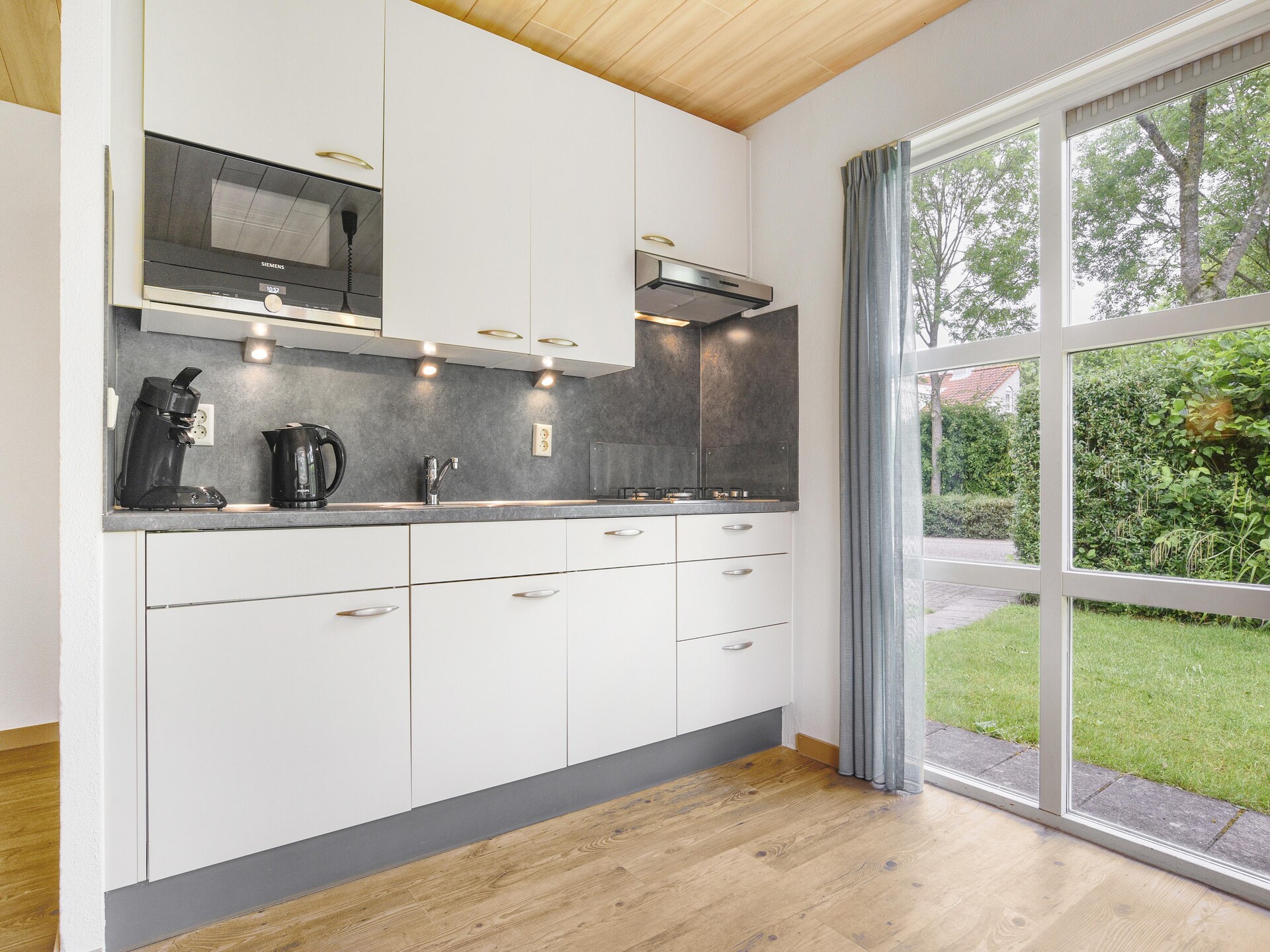 Halfvrijstaand vakantiehuis aan het Grevelingenmeer in Brouwershaven - foto 7