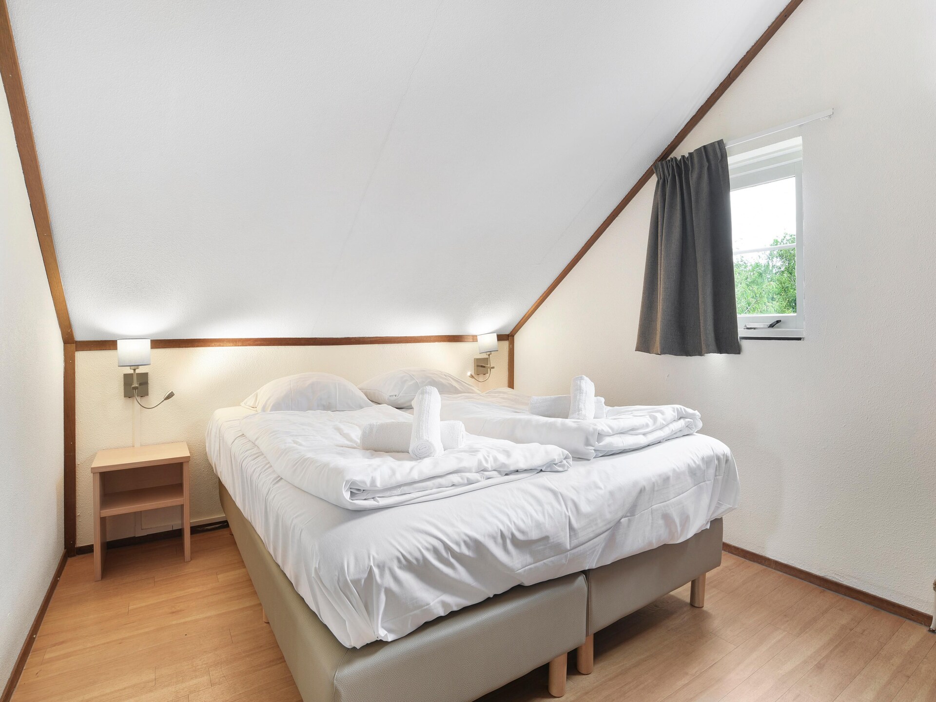 Halfvrijstaand vakantiehuis aan Grevelingenmeer met sauna en tuin - foto 10