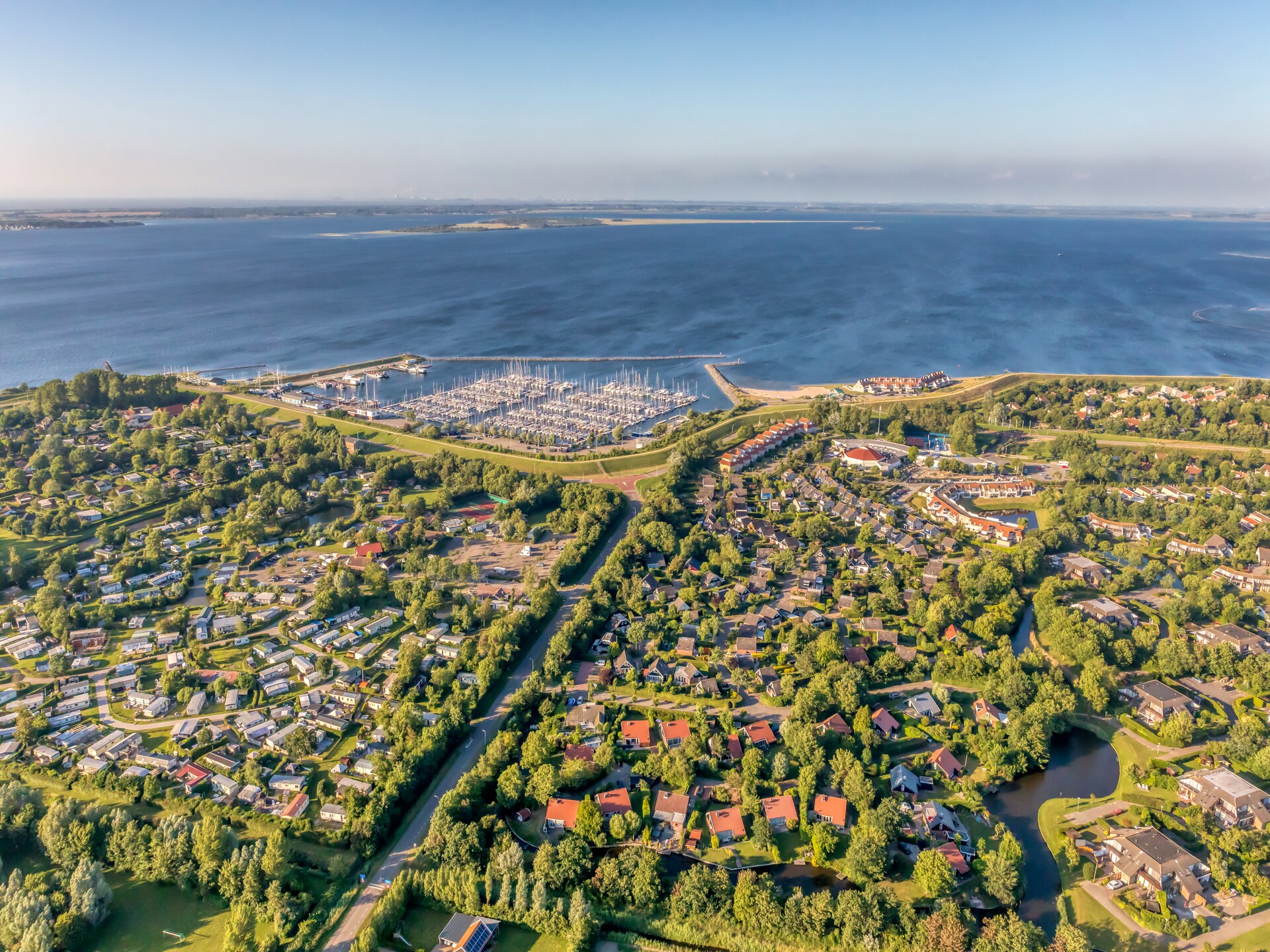 Vrijstaand vakantiehuis aan Grevelingenmeer met sauna en tuin - foto 2