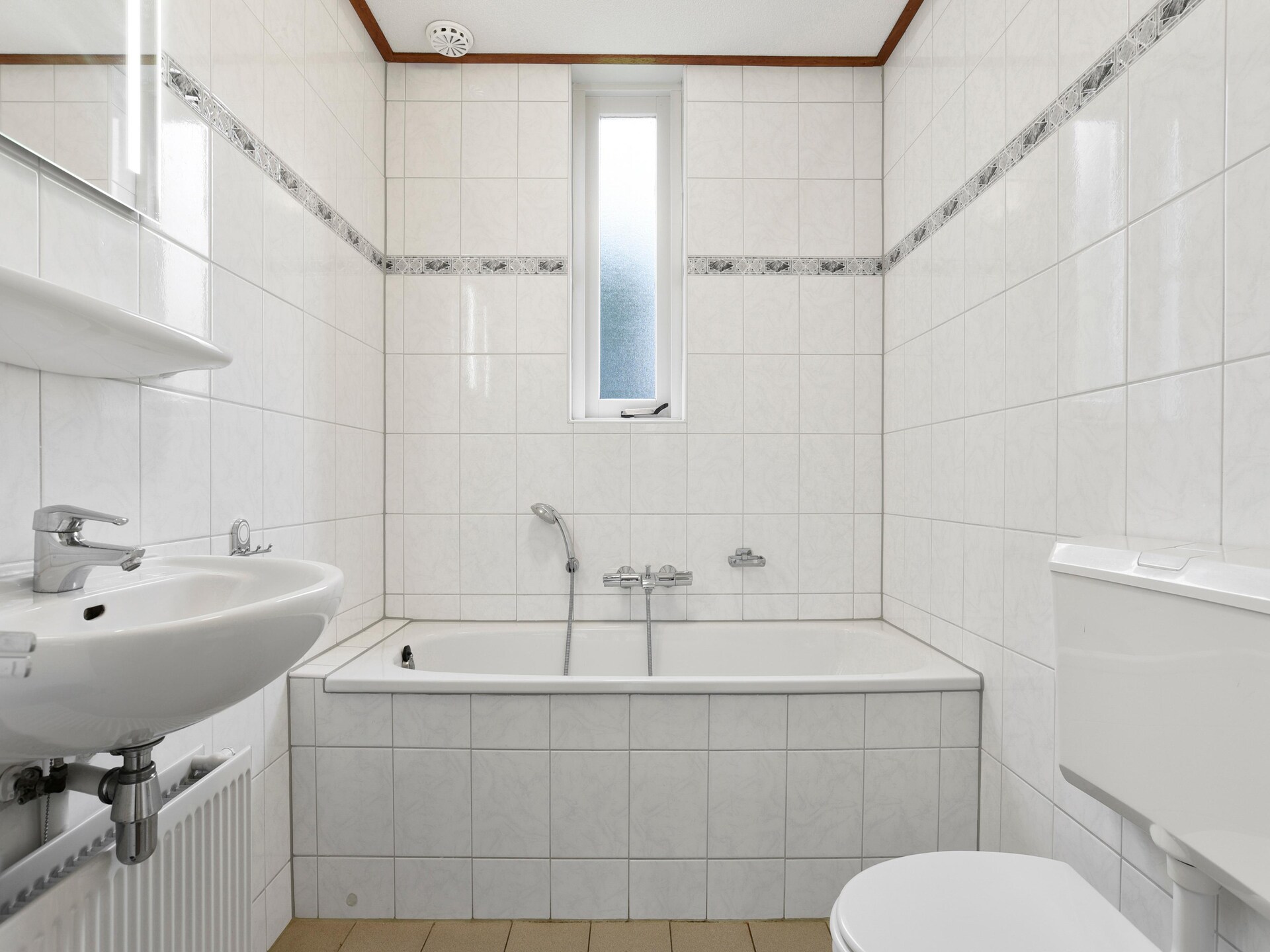 Vrijstaand vakantiehuis aan Grevelingenmeer met sauna en tuin - foto 11